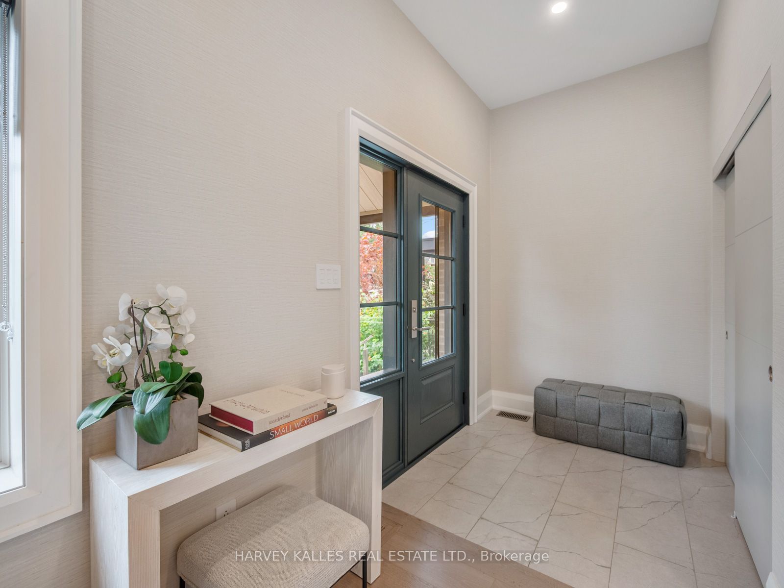 381 Glenholme Avenue, Toronto, ON M6E 3E6 photo 3