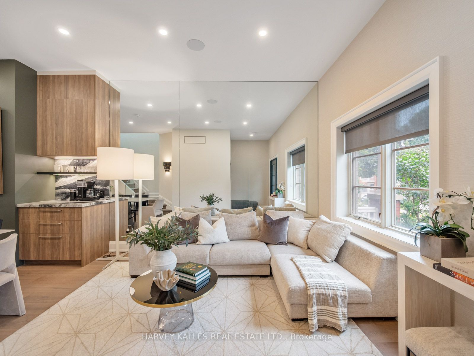 381 Glenholme Avenue, Toronto, ON M6E 3E6 photo 5