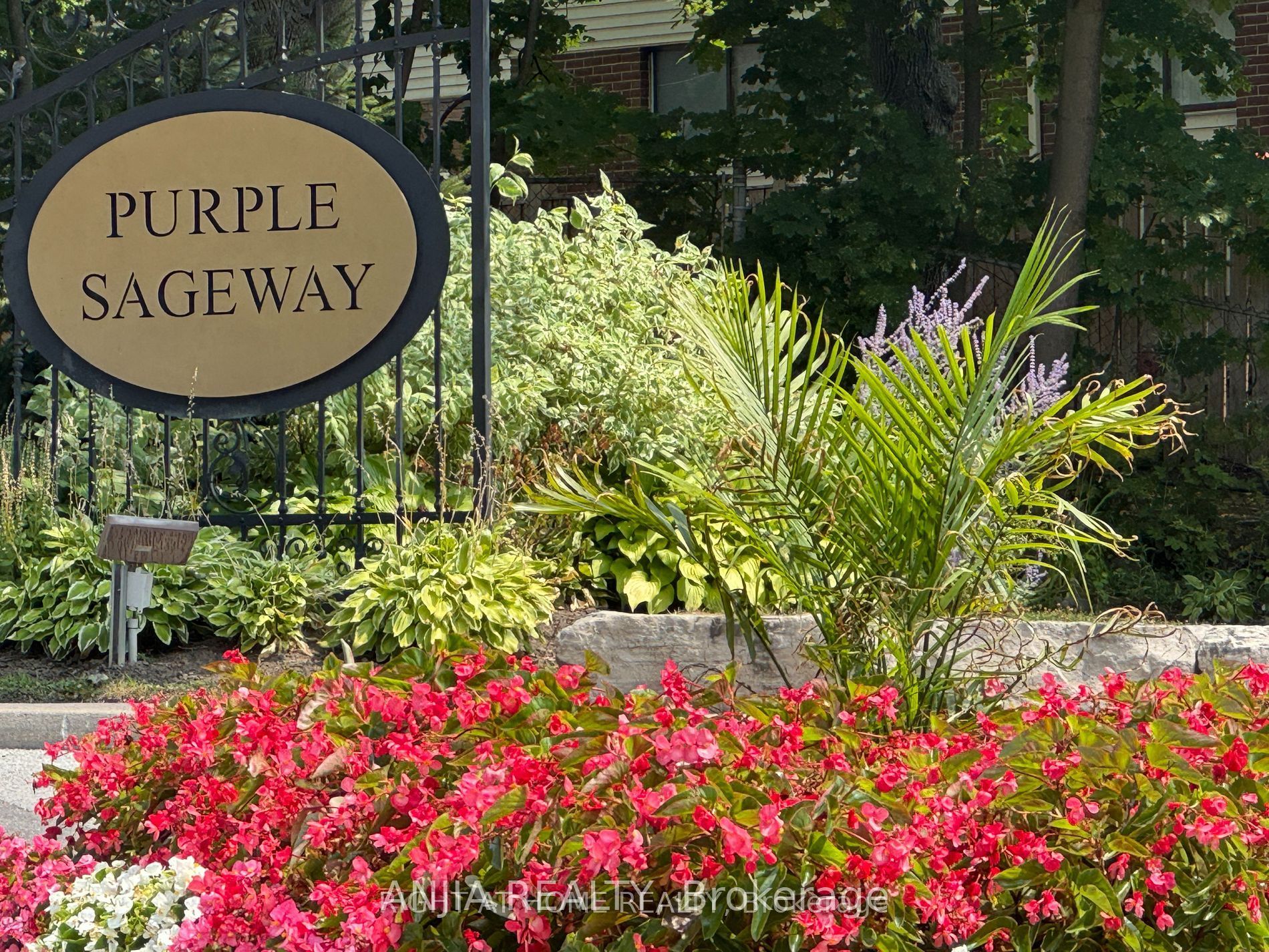 7 Purple Sageway, Toronto, ON M2H 2Z6