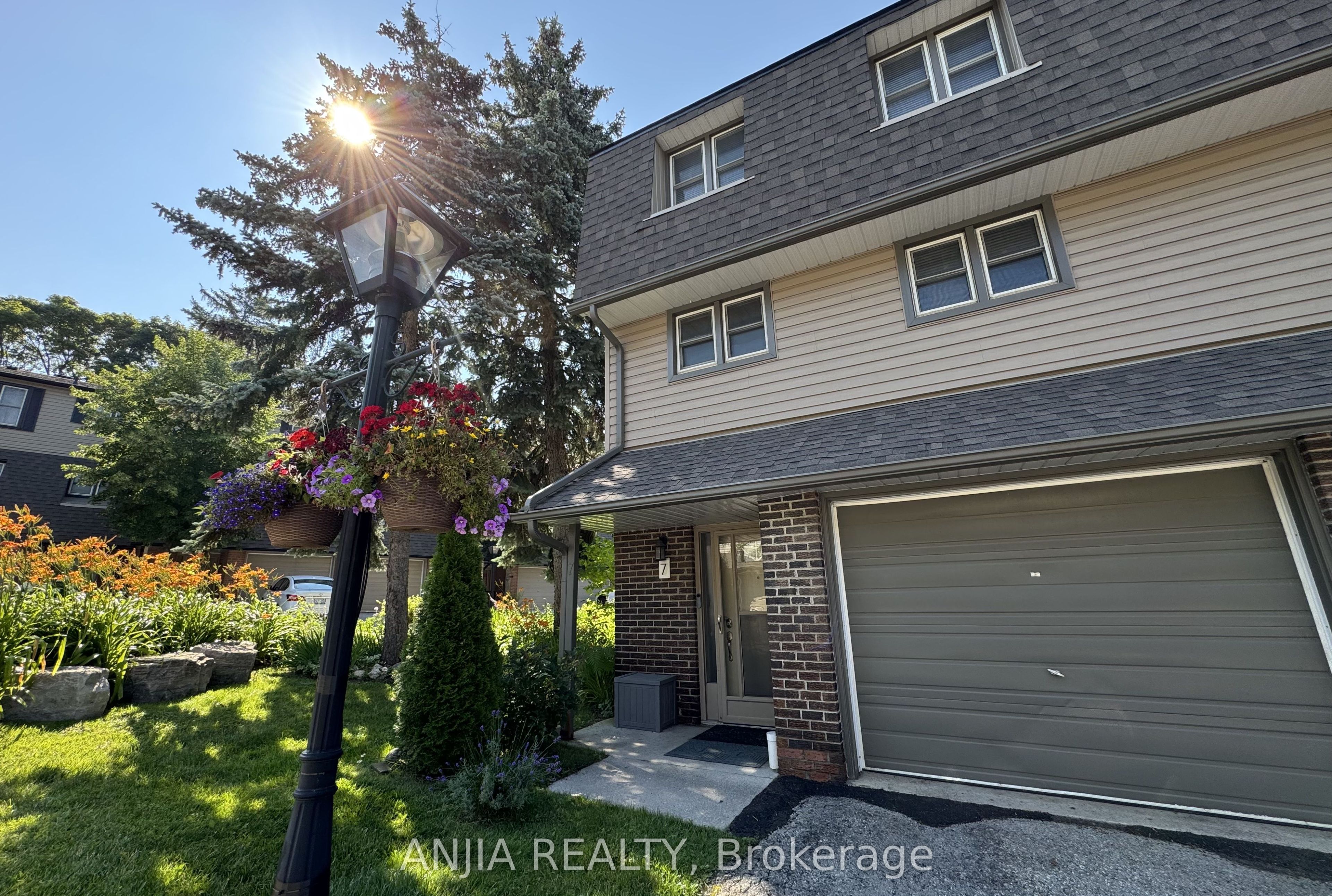 7 Purple Sageway, Toronto, ON M2H 2Z6 photo 4