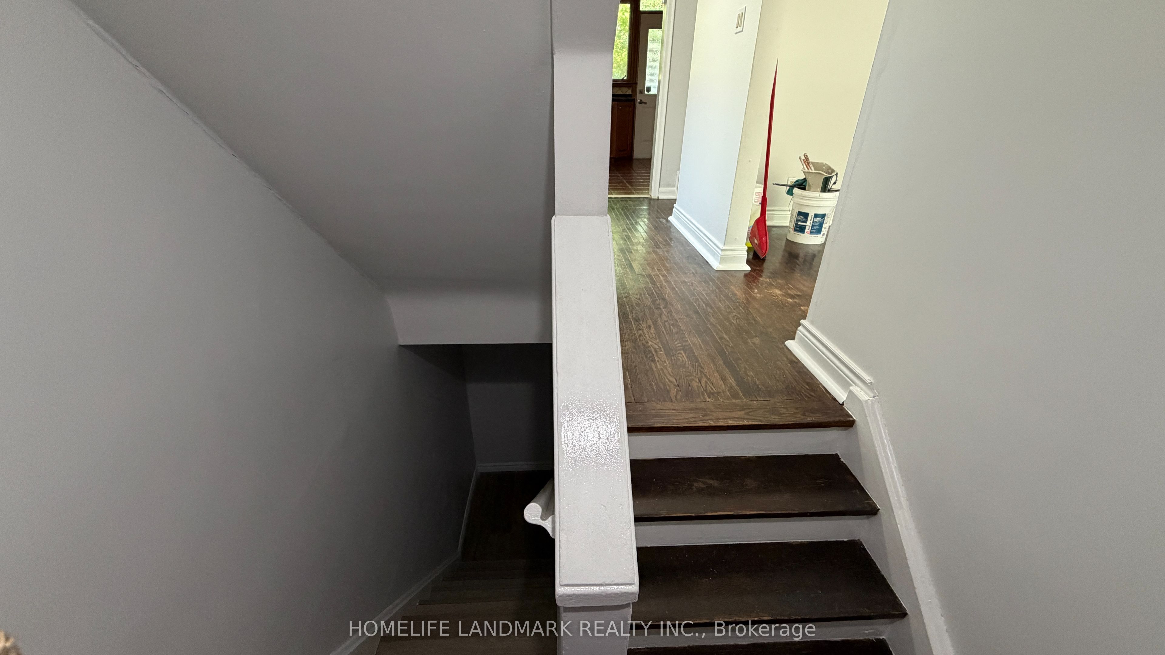 702 Sheppard Ave E Avenue E, Toronto, ON M2K 1B7 photo 5