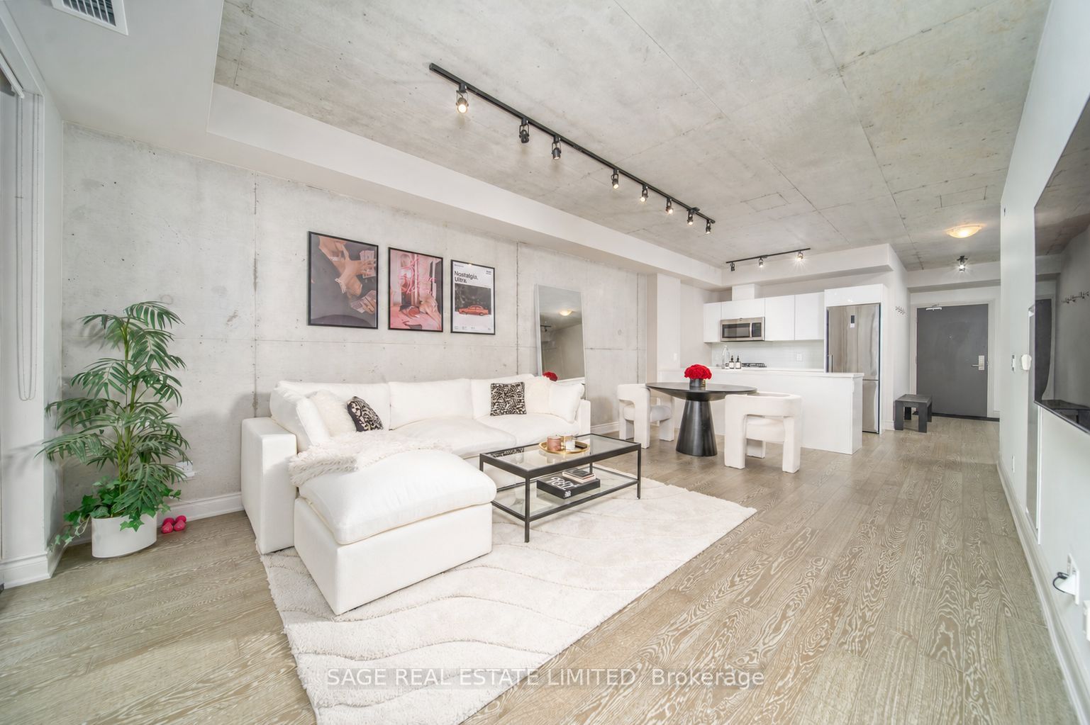 608 RICHMOND Street W 320, Toronto, ON M5V 0N9