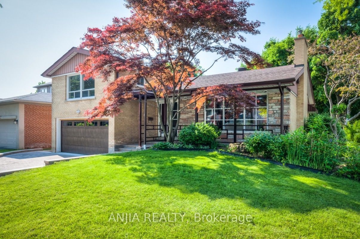 17 Ealing Drive, Toronto, ON M2L 2R4 photo 4