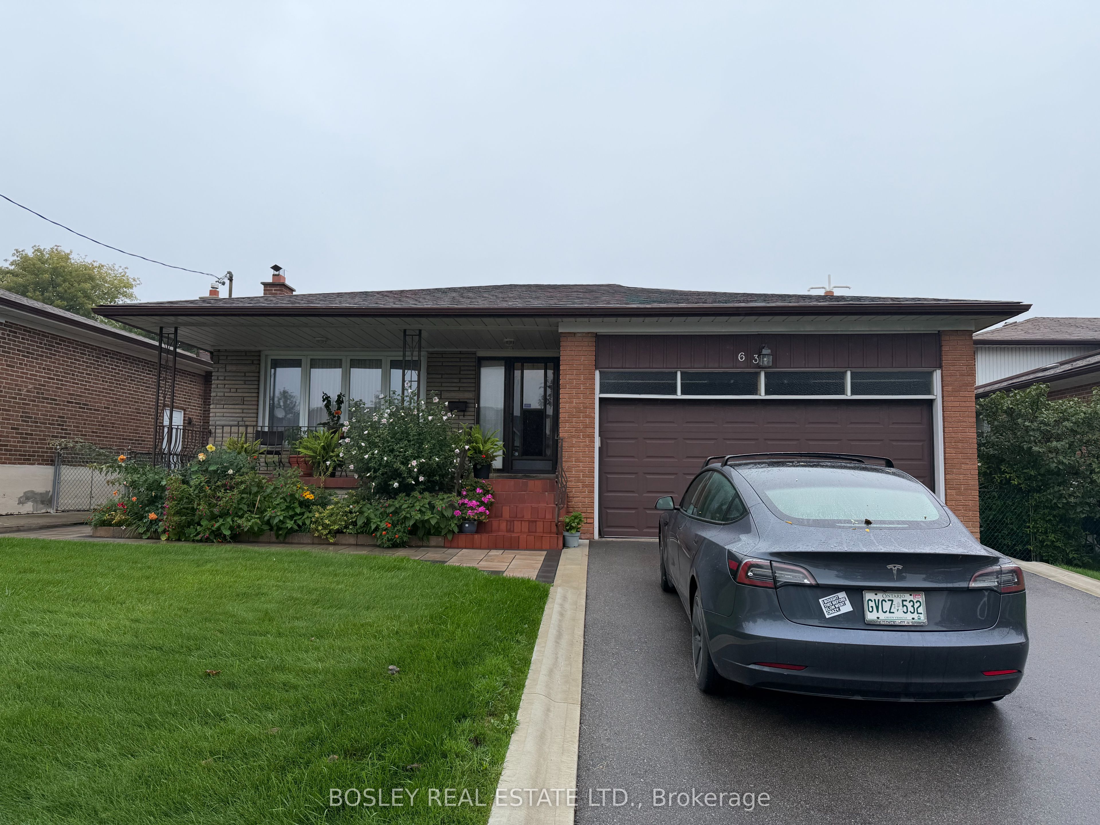 63 Ernest Avenue Lower, Toronto, ON M2J 3T4