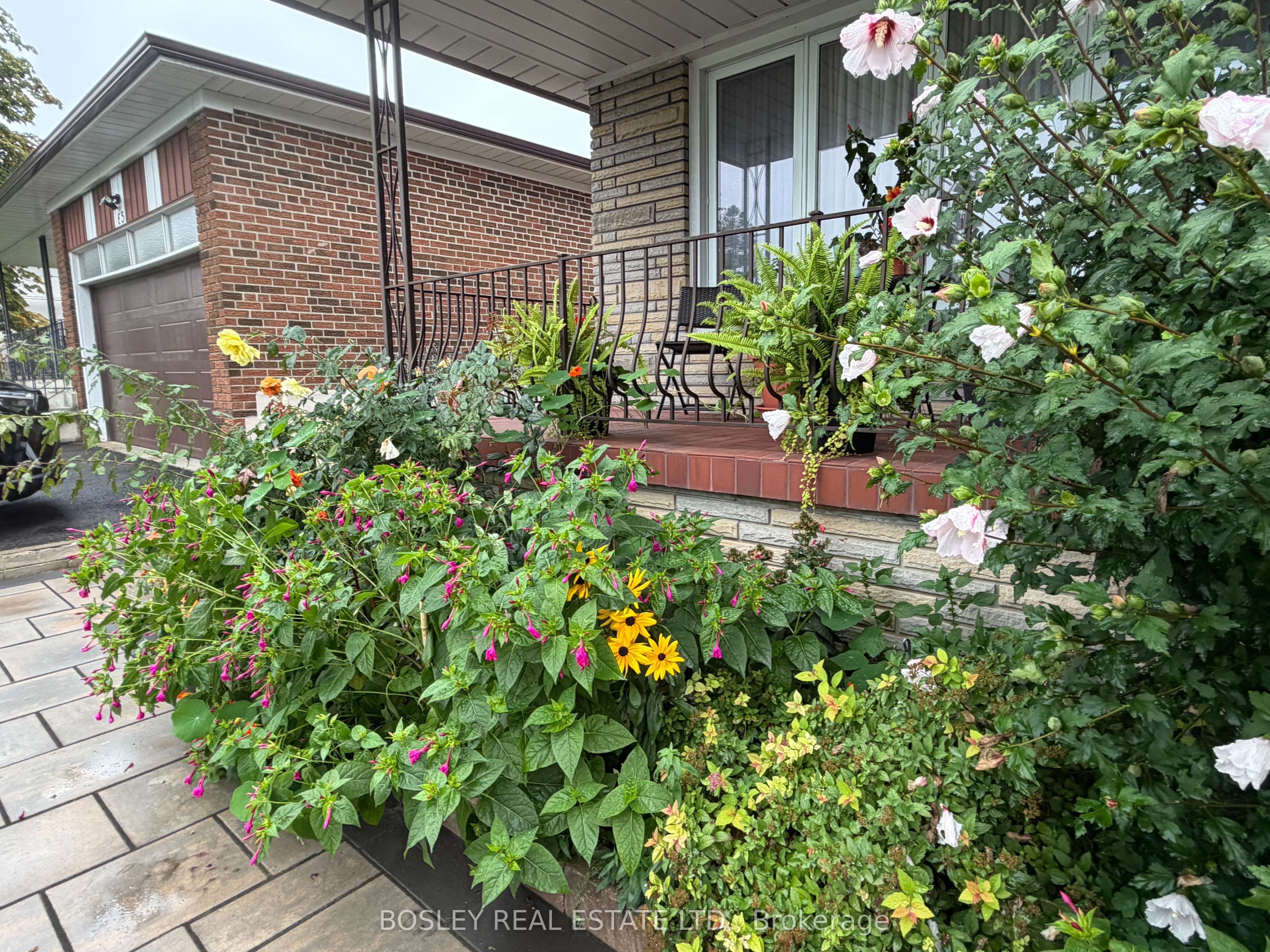 63 Ernest Avenue Lower, Toronto, ON M2J 3T4 photo 4