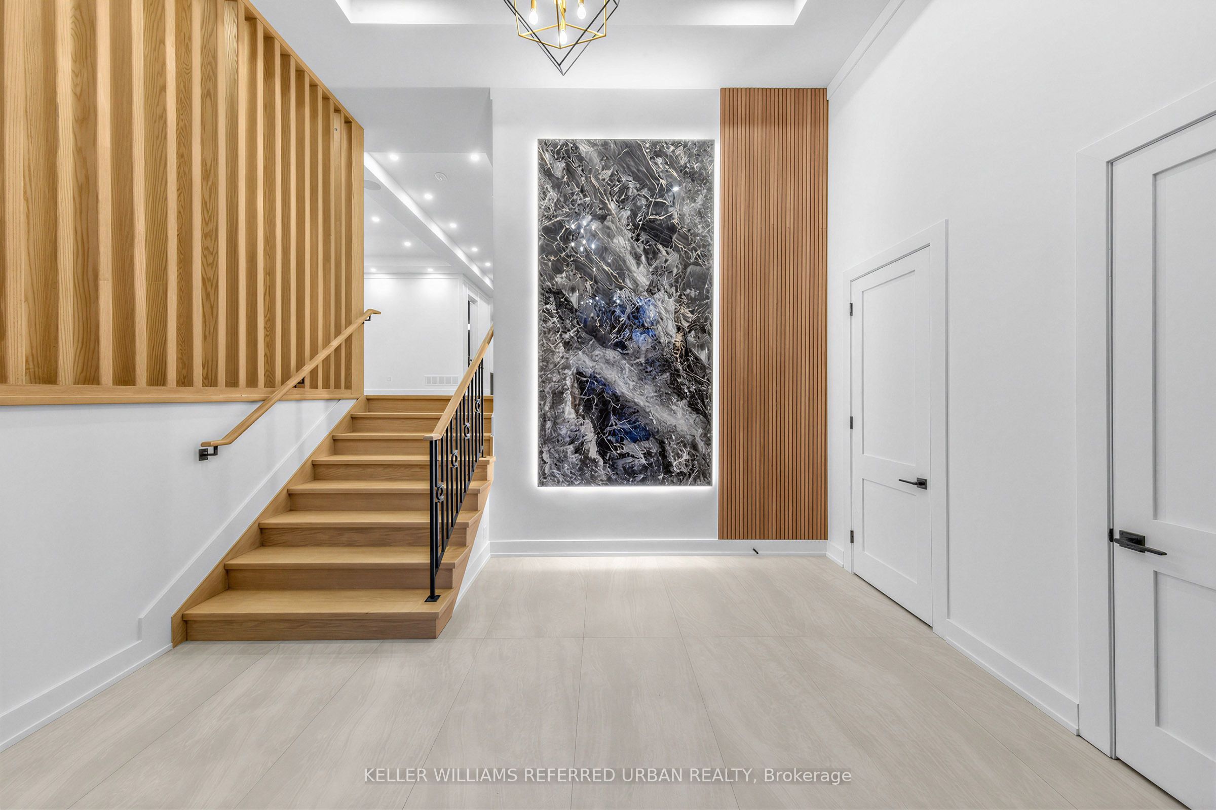 156 Church Avenue, Toronto, ON M2N 4G5 photo 4