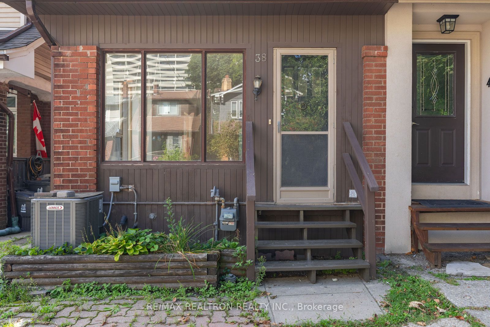 38 Henning Avenue, Toronto, ON M4R 1X7 photo 4