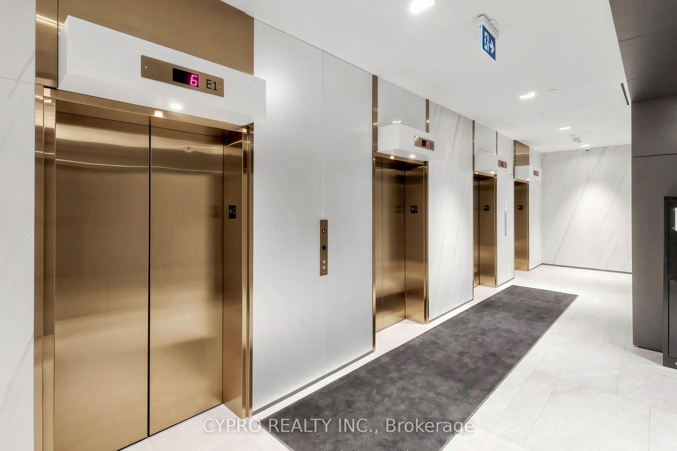 319 JARVIS Street 3802, Toronto, ON M5B 0C8 photo 4