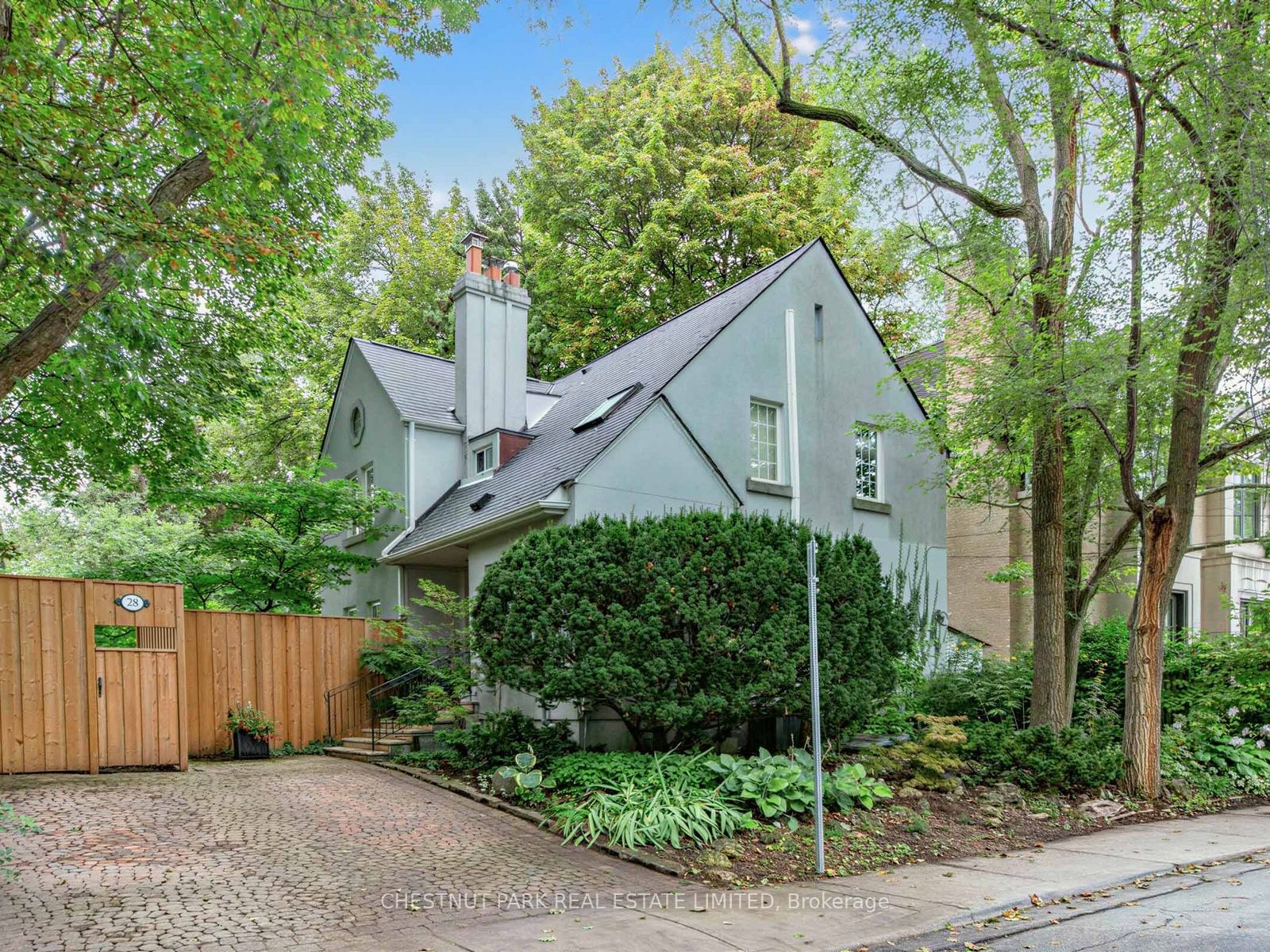 28 Clifton Road, Toronto, ON M4T 2E6 photo 5