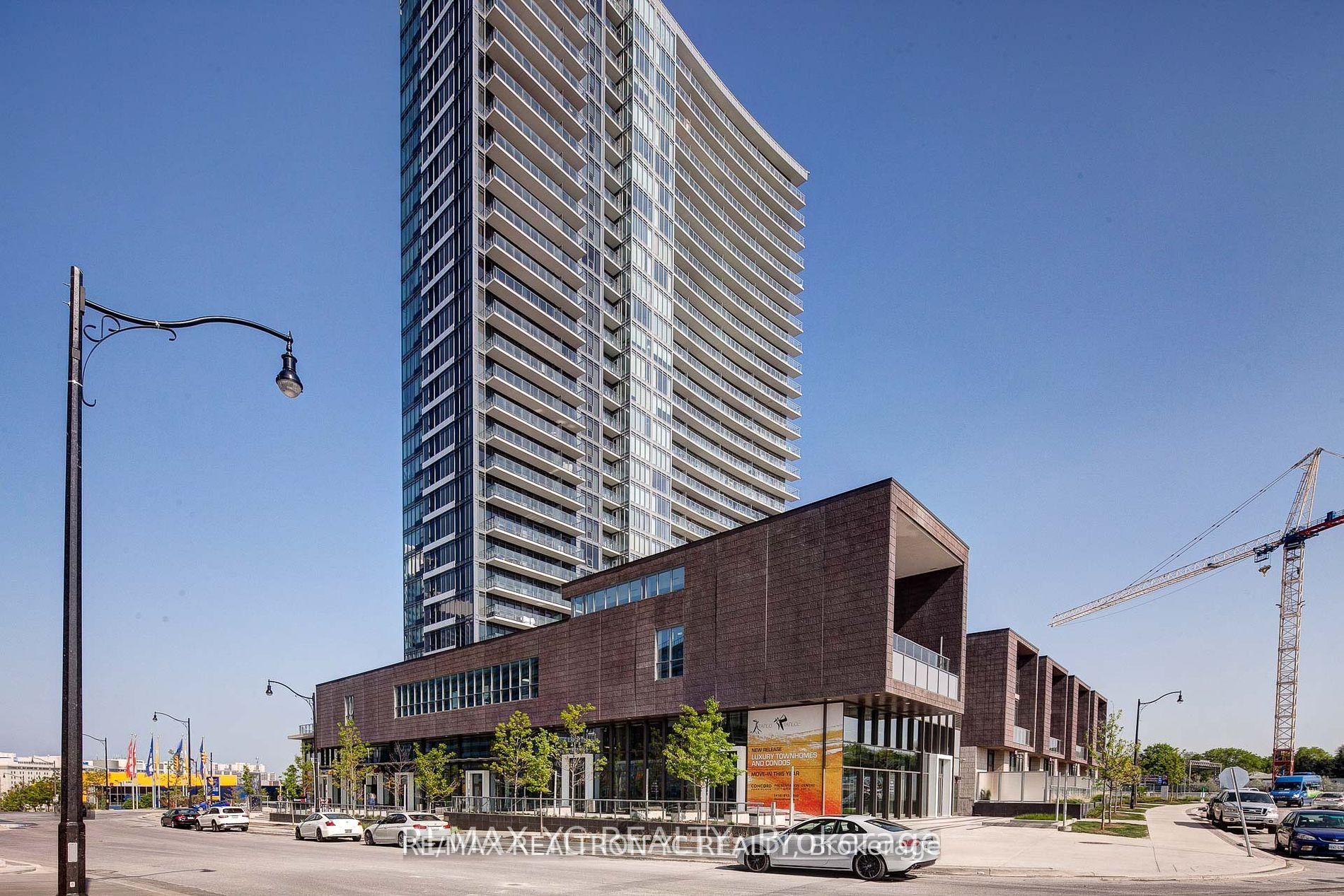 121 Mcmahon Drive 710, Toronto, ON M2K 0C1