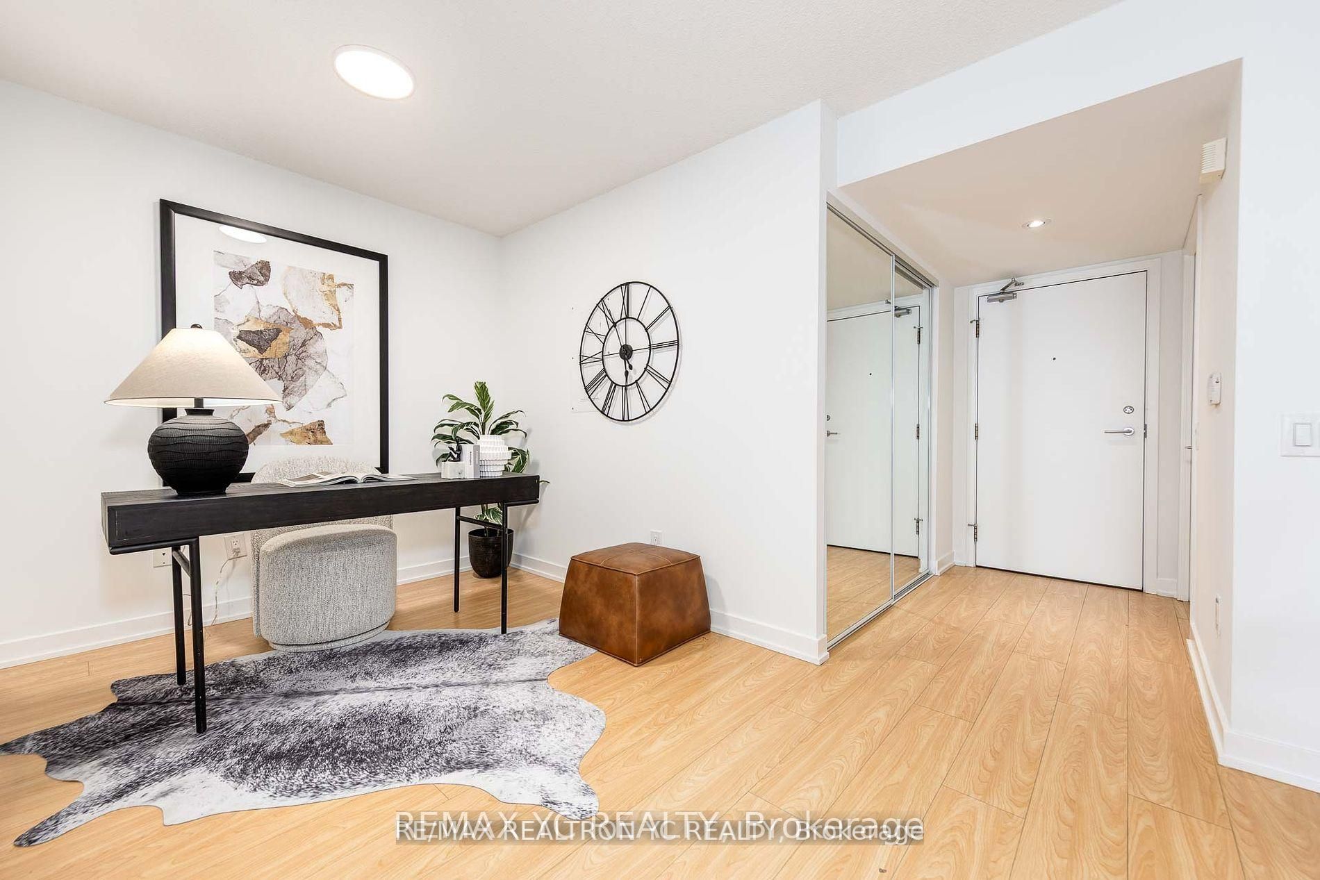121 Mcmahon Drive 710, Toronto, ON M2K 0C1 photo 2