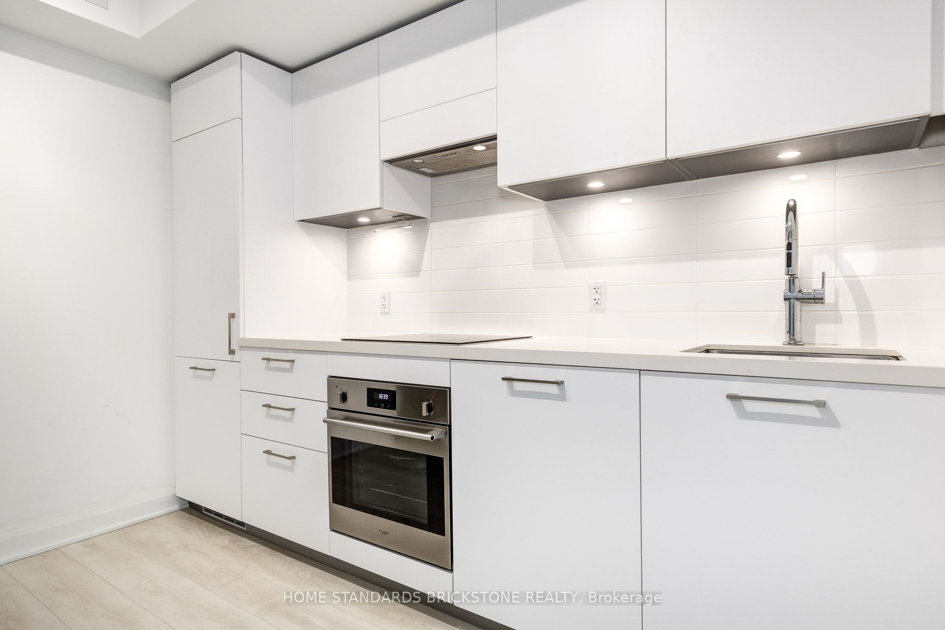 33 Frederick Todd Way 429, Toronto, ON M4G 0C9 photo 5