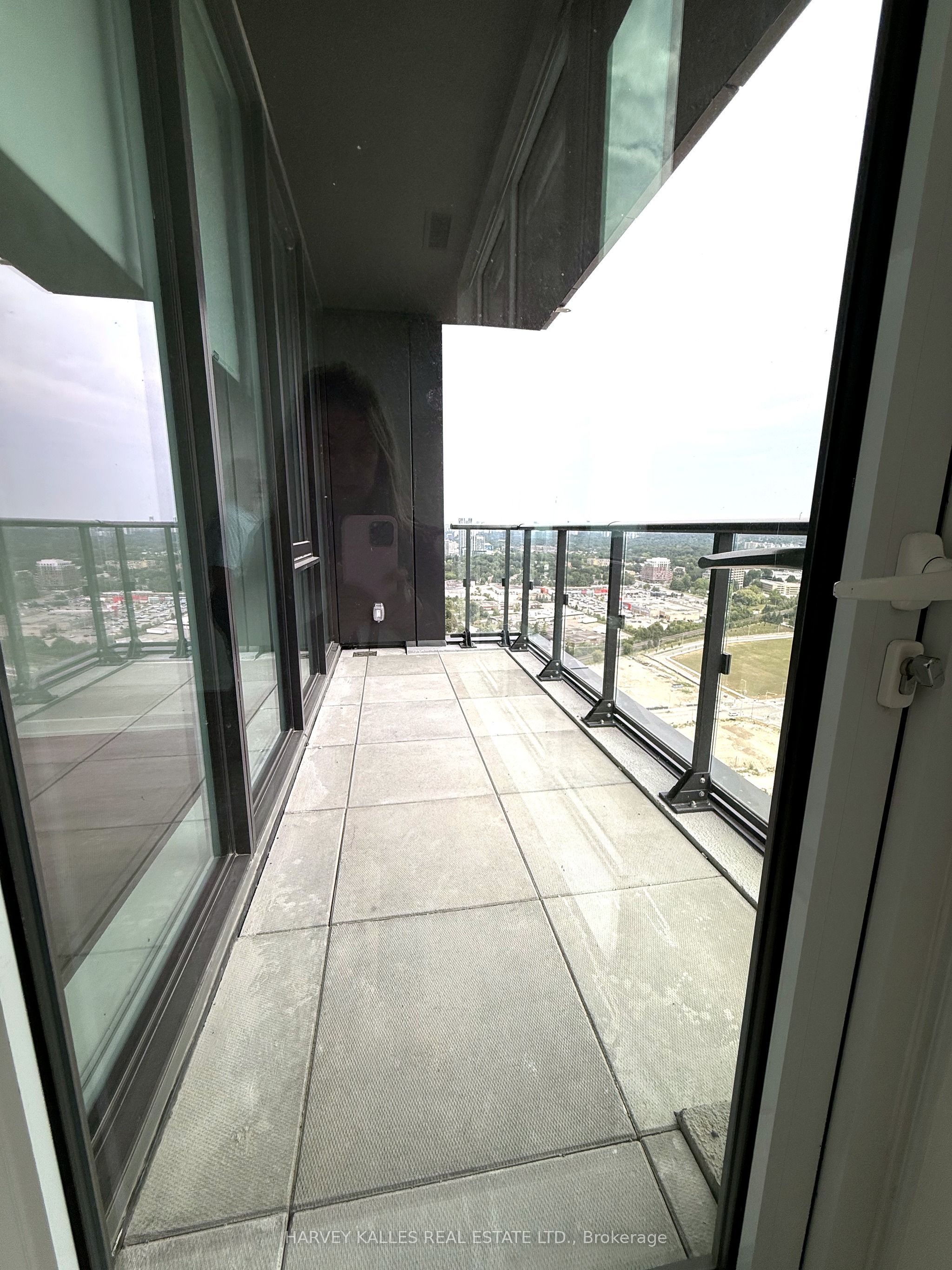5 Quarrington Lane 3405, Toronto, ON M3C 0S5 photo 4