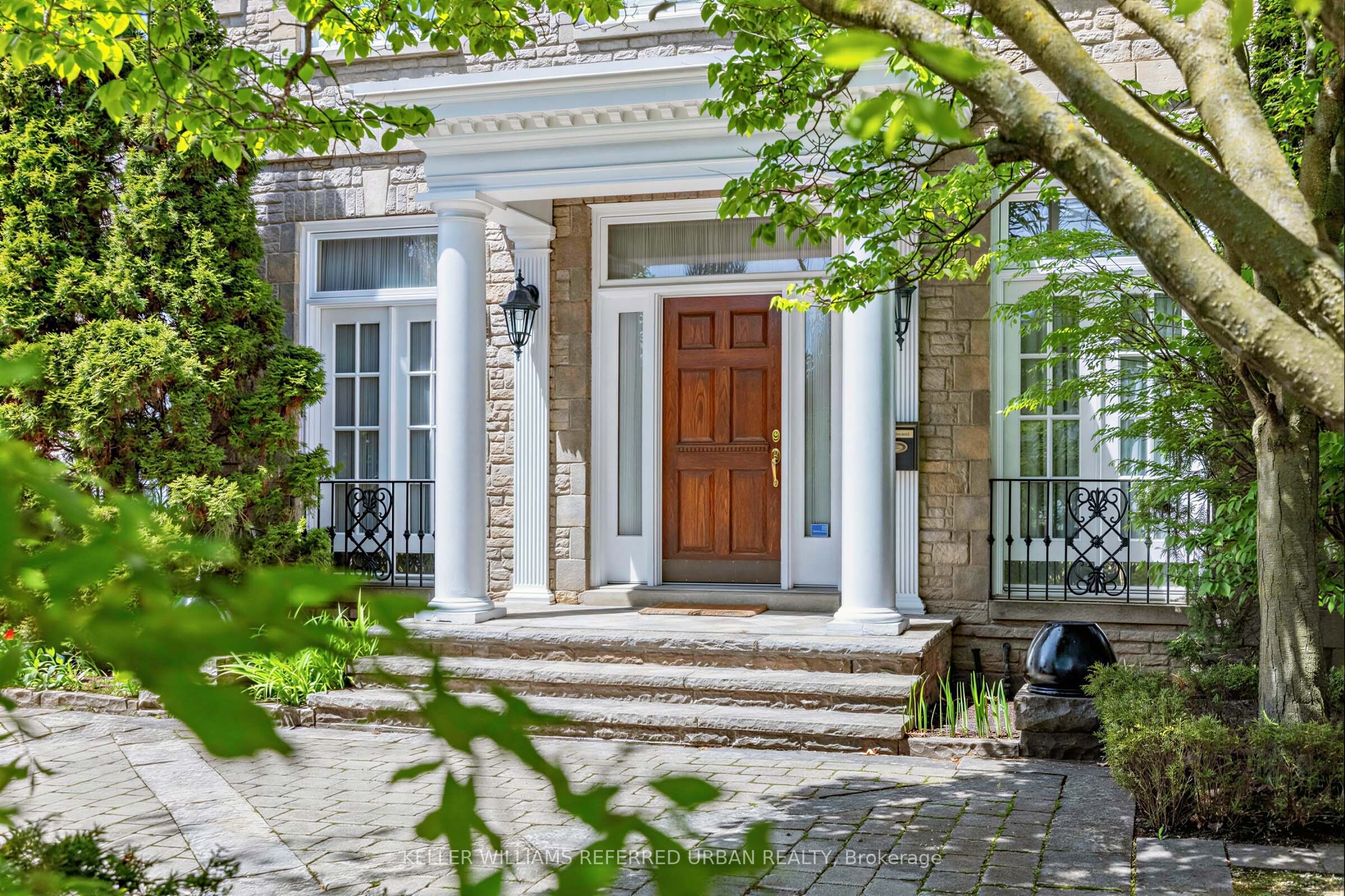44 Cotswold Crescent, Toronto, ON M2P 1N2 photo 5