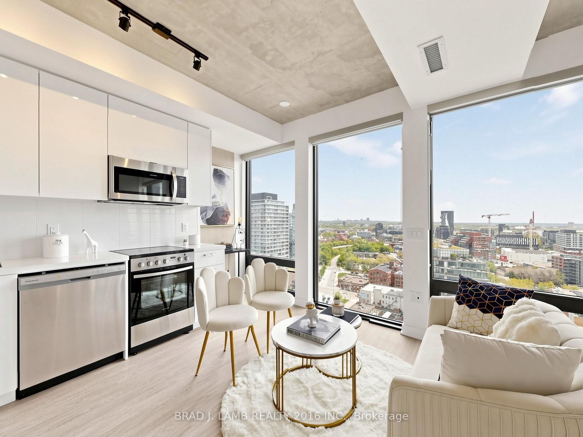 284 King Street E 1808, Toronto, ON M5A 1K4 photo 4