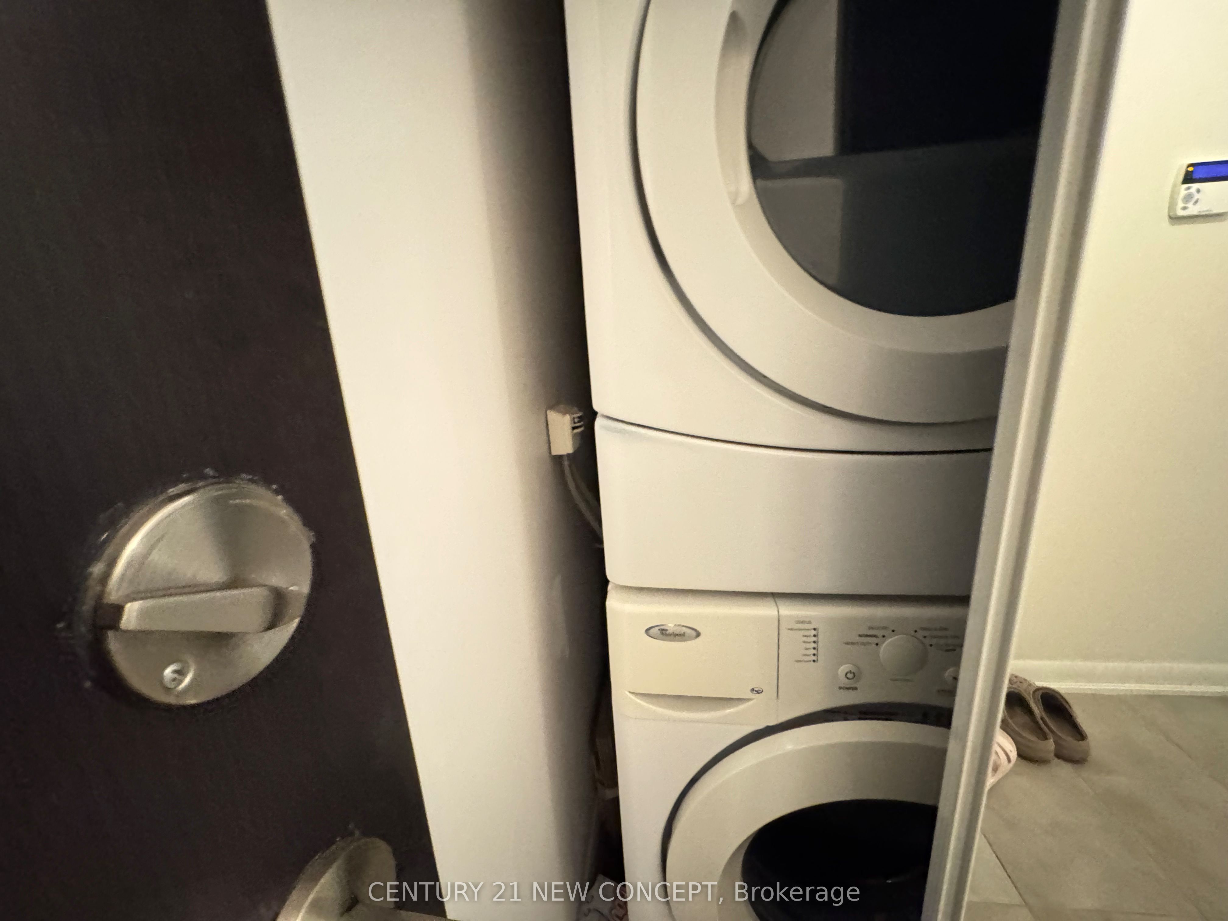 5168 Yonge Street 2709, Toronto, ON M2N 0G1 photo 3