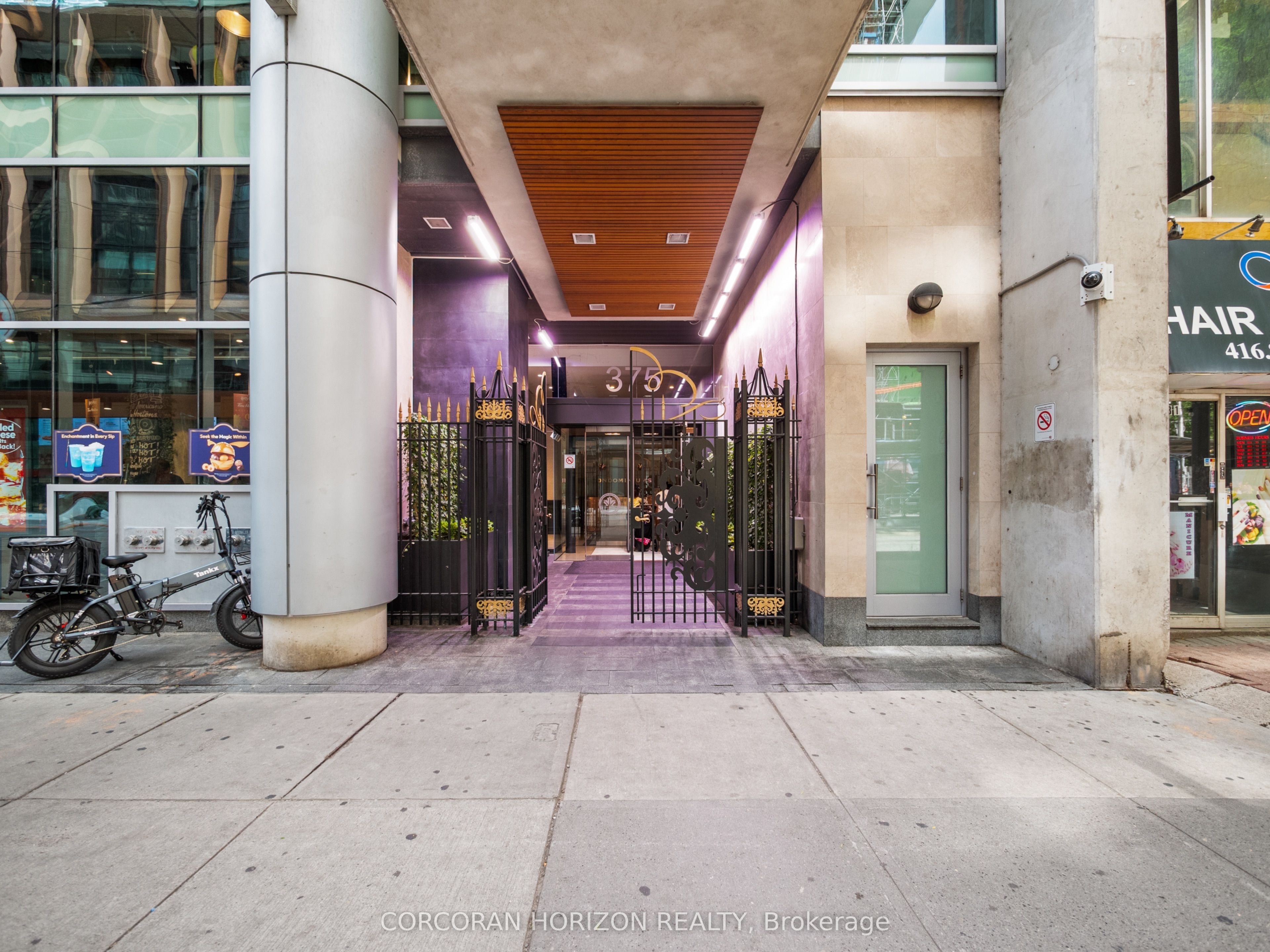 375 King Street W 2509, Toronto, ON M5K 1K5 photo 4