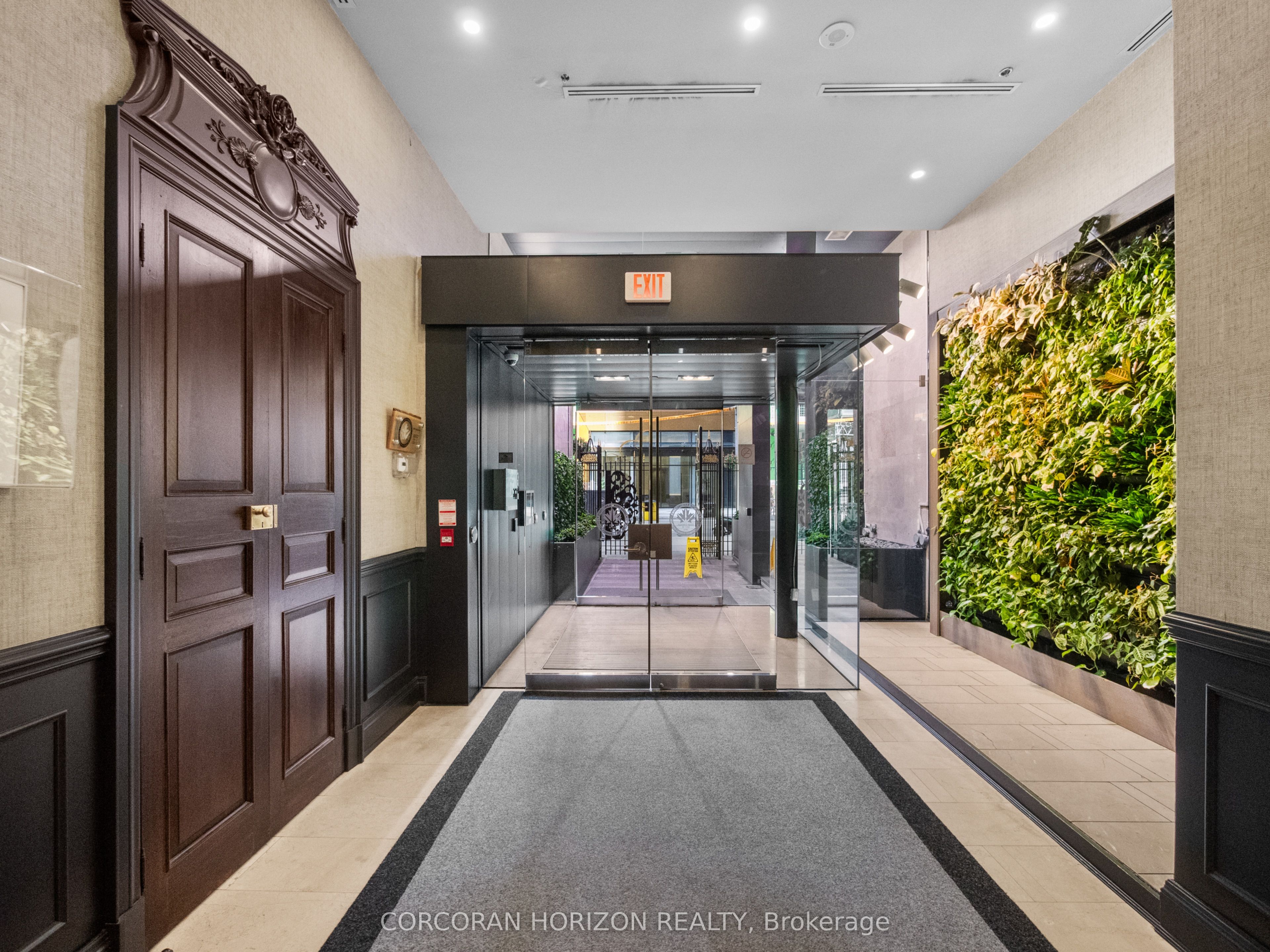 375 King Street W 2509, Toronto, ON M5K 1K5 photo 5
