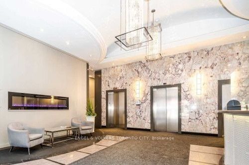 555 Yonge Street W 903, Toronto, ON M4Y 3A6 photo 3