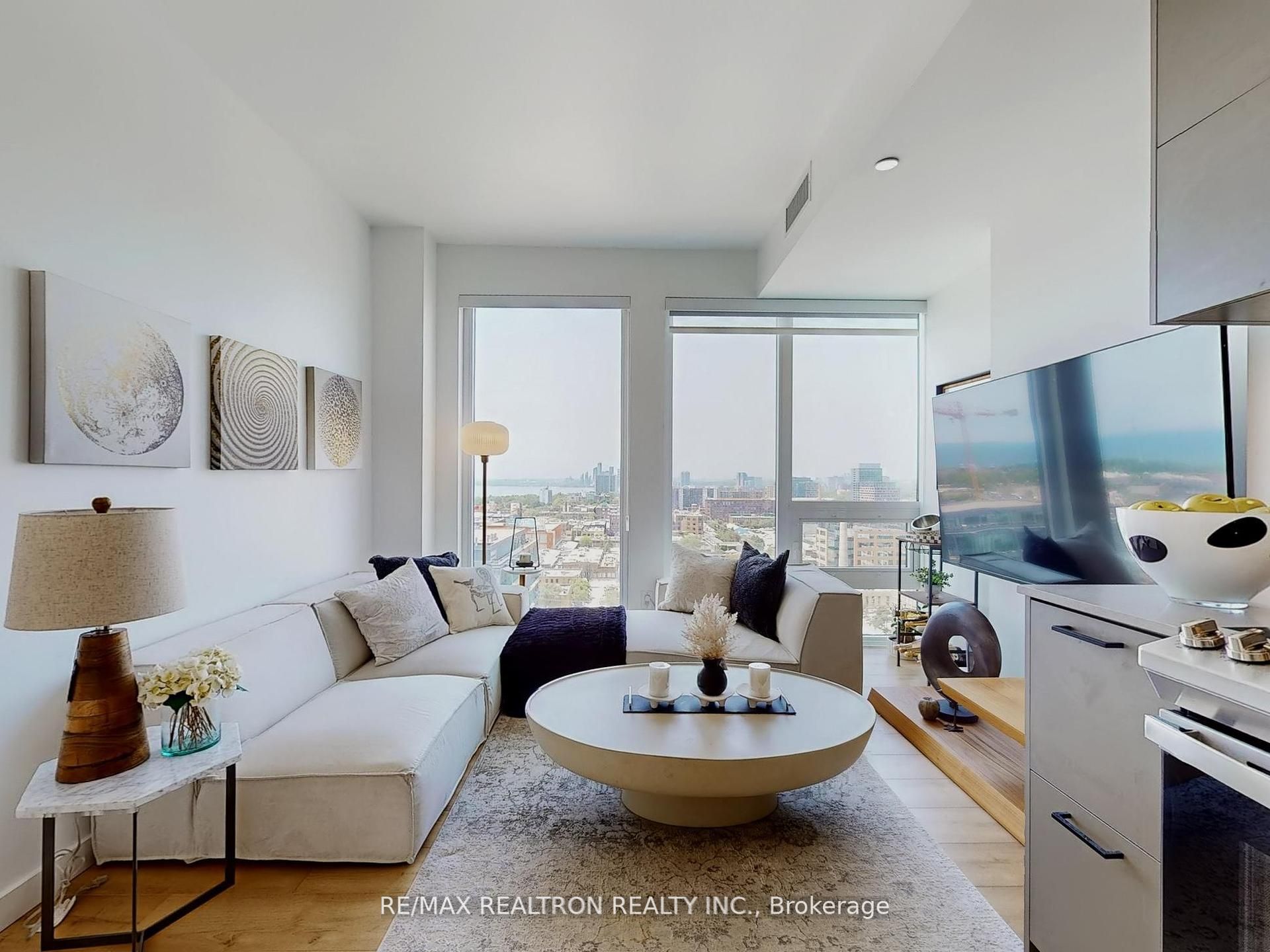 135 East Liberty Street 1603, Toronto, ON M6K 3P6 photo 5