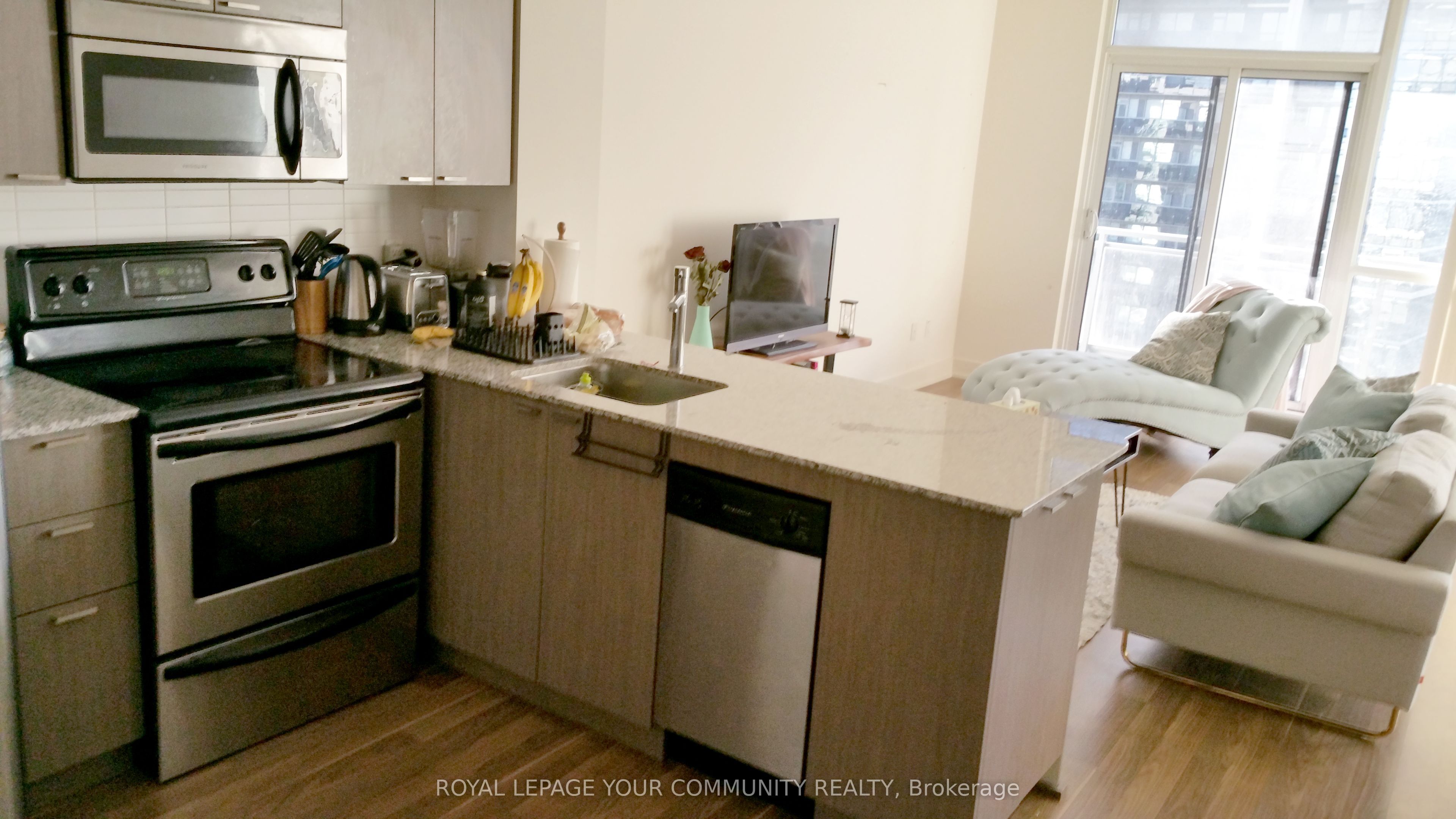 23 Sheppard Avenue E 2102, Toronto, ON M2N 0C8 photo 4