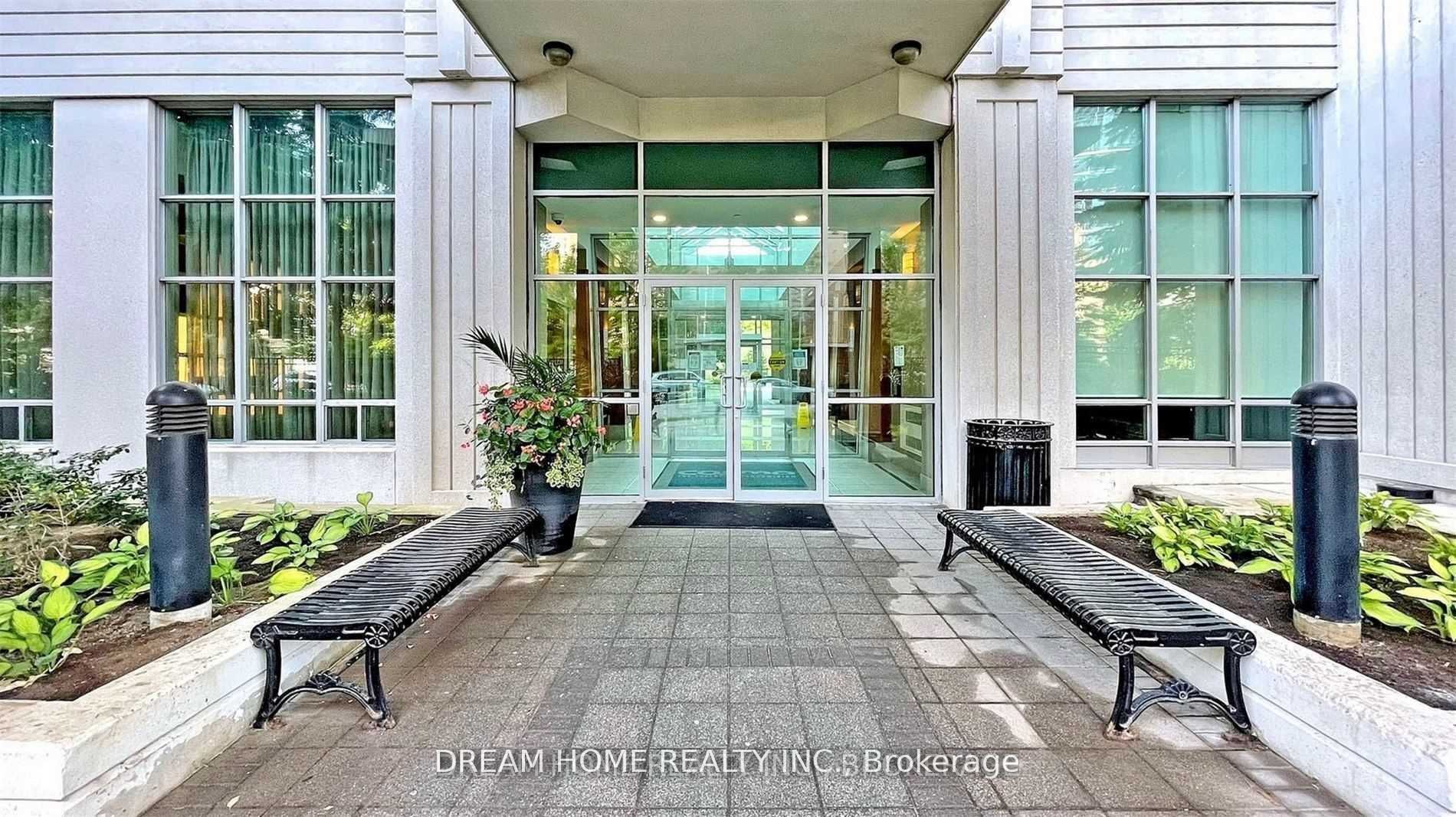 31 Bales Avenue 2308, Toronto, ON M2N 7L6 photo 2