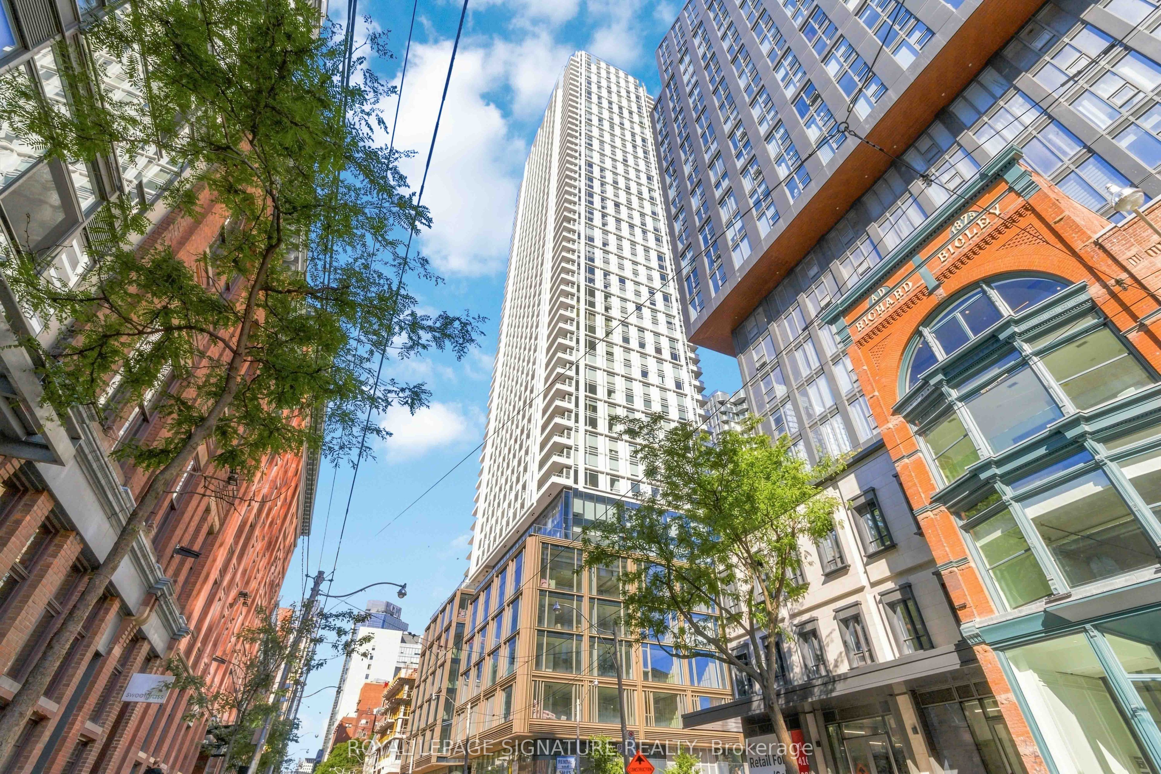 88 Queen Street E 4915, Toronto, ON M5C 0B6