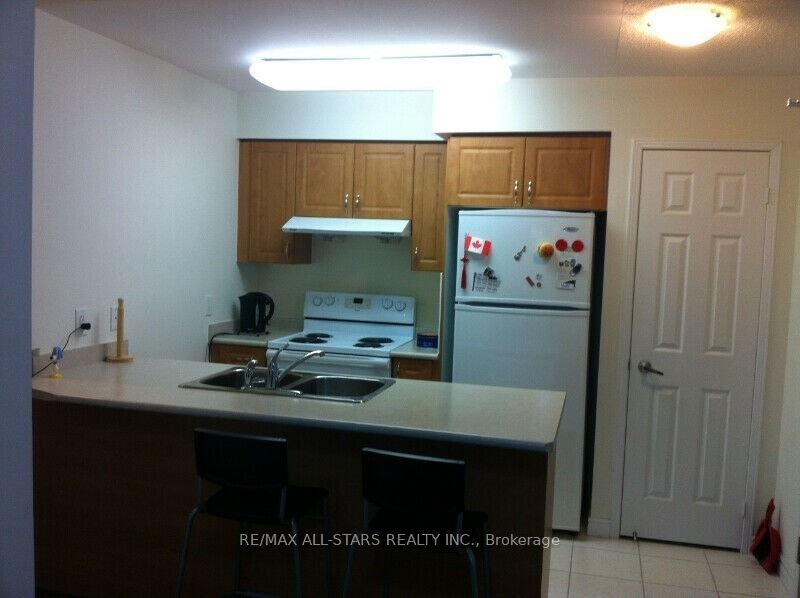 35 Hollywood Avenue 210, Toronto, ON M2N 0A9 photo 3