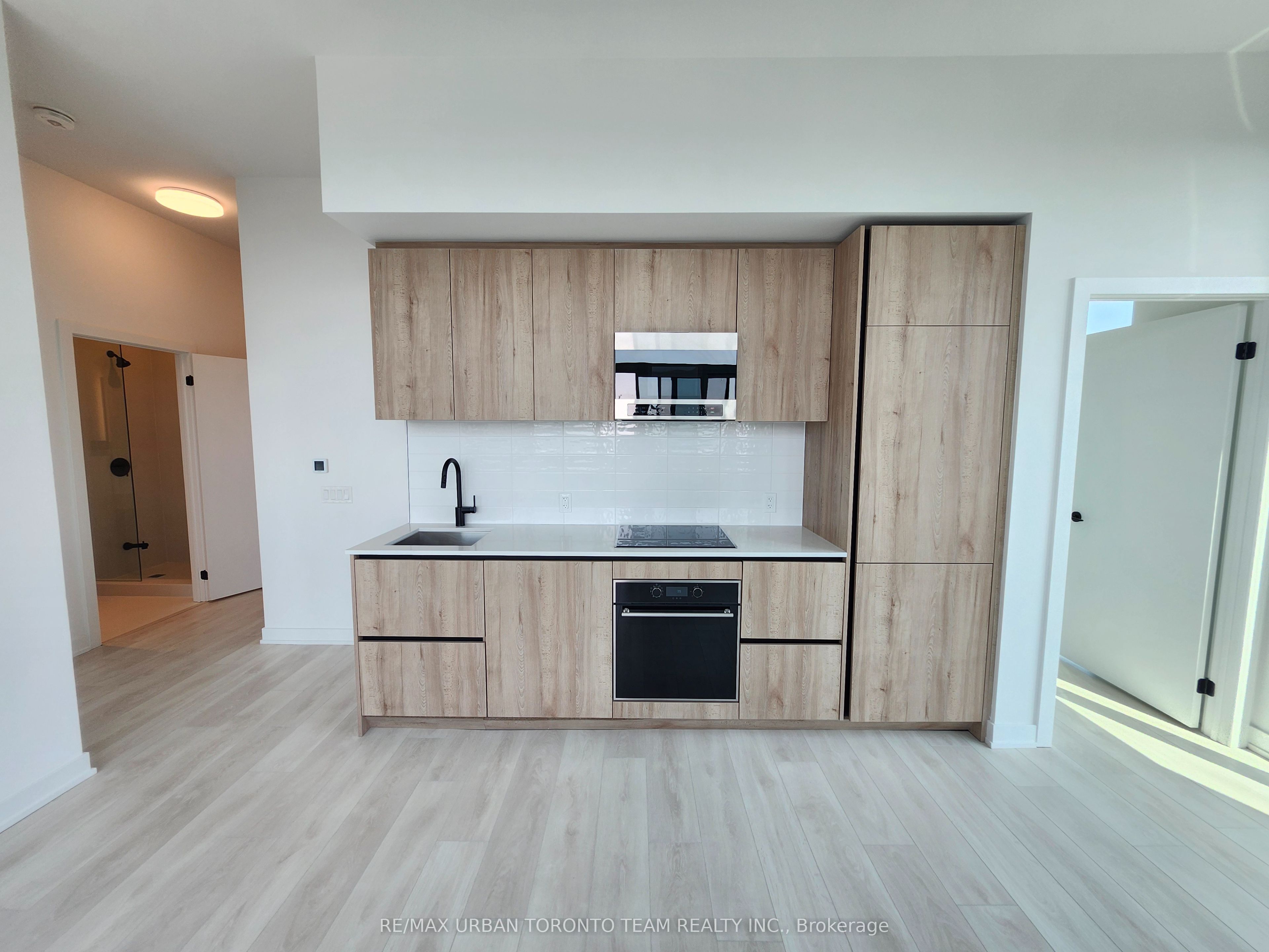 117 Broadway Avenue 3904, Toronto, ON M4P 1V3 photo 5