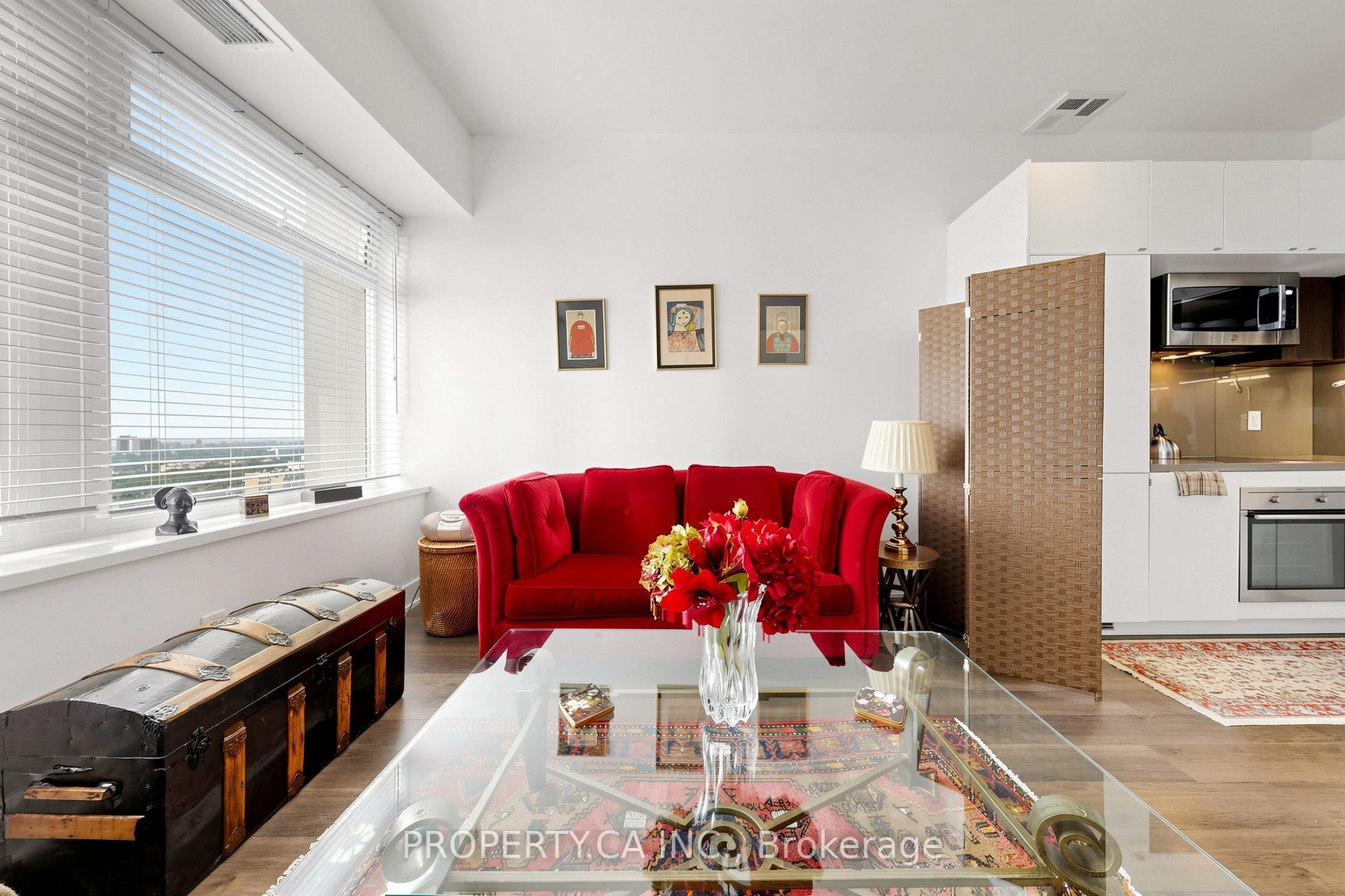 111 St Clair Avenue W 1508, Toronto, ON M4V 1N5 photo 3