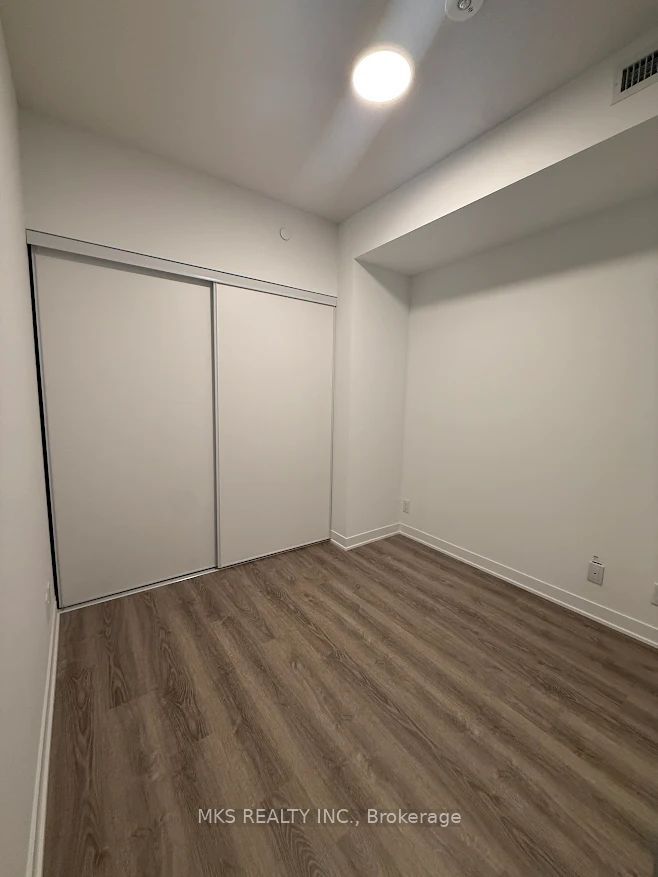 180 Front Street E 1806, Toronto, ON M5A 0A9 photo 5