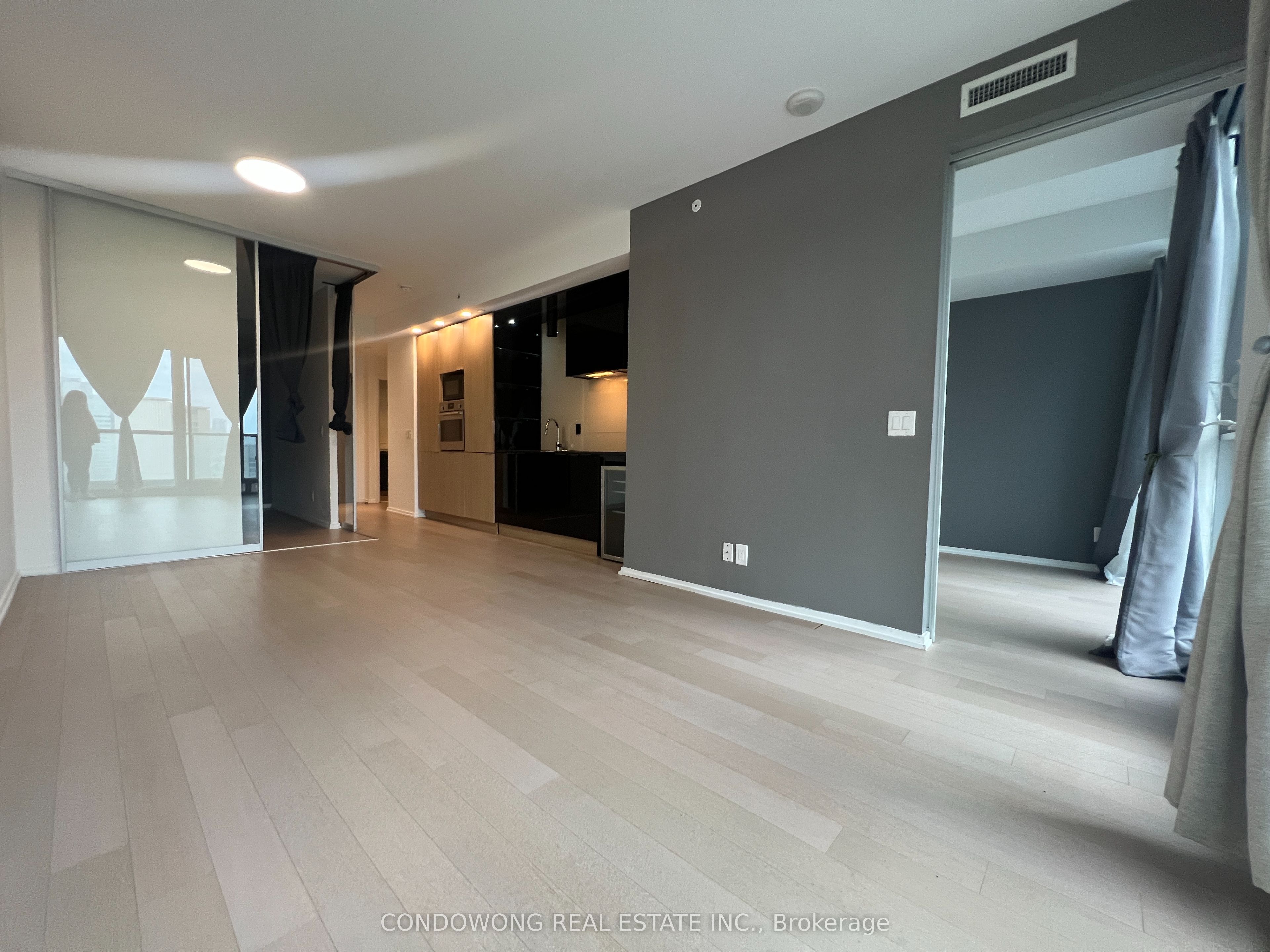 70 Temperance Street 2901, Toronto, ON M5H 0B1 photo 4