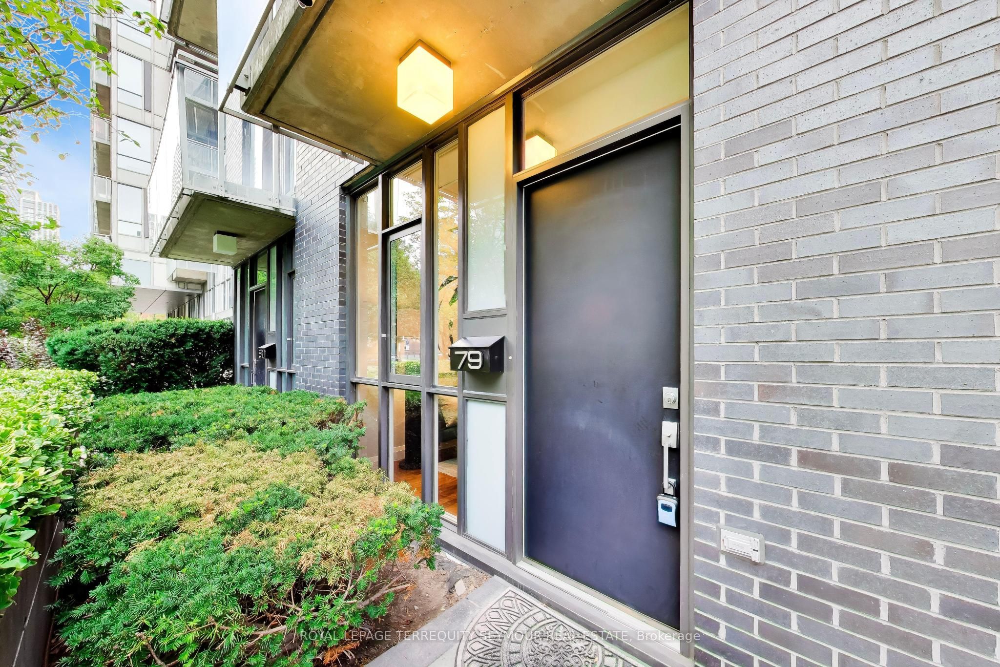 79 Redpath Avenue, Toronto, ON M4S 2J9 photo 2