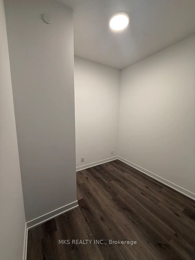 180 Front Street E 2208, Toronto, ON M5A 0A9 photo 3