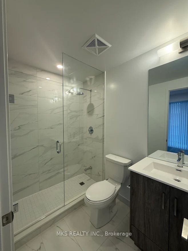 180 Front Street E 2208, Toronto, ON M5A 0A9 photo 4
