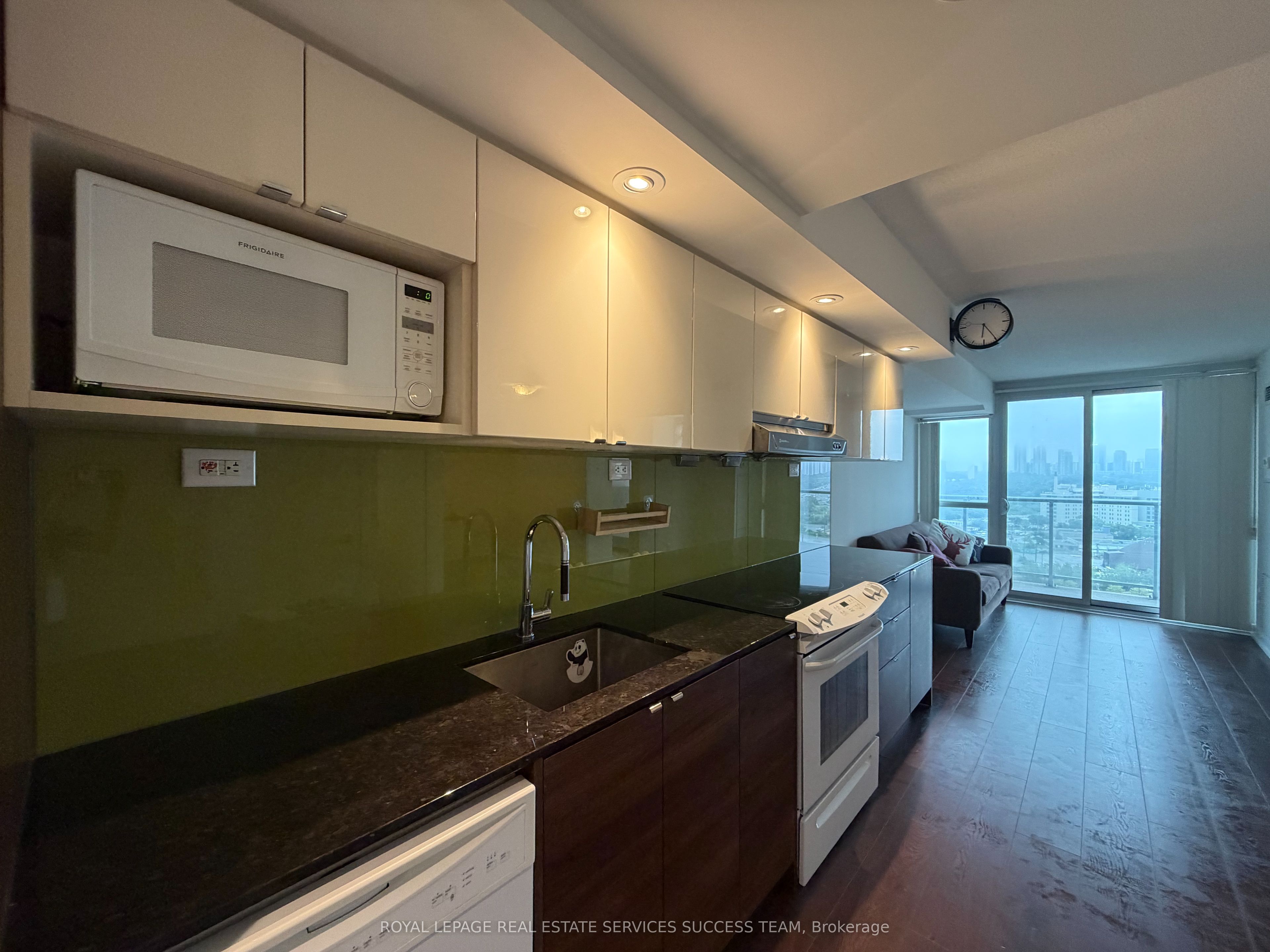 121 Mcmahon Drive 1705, Toronto, ON M2K 2X9 photo 4