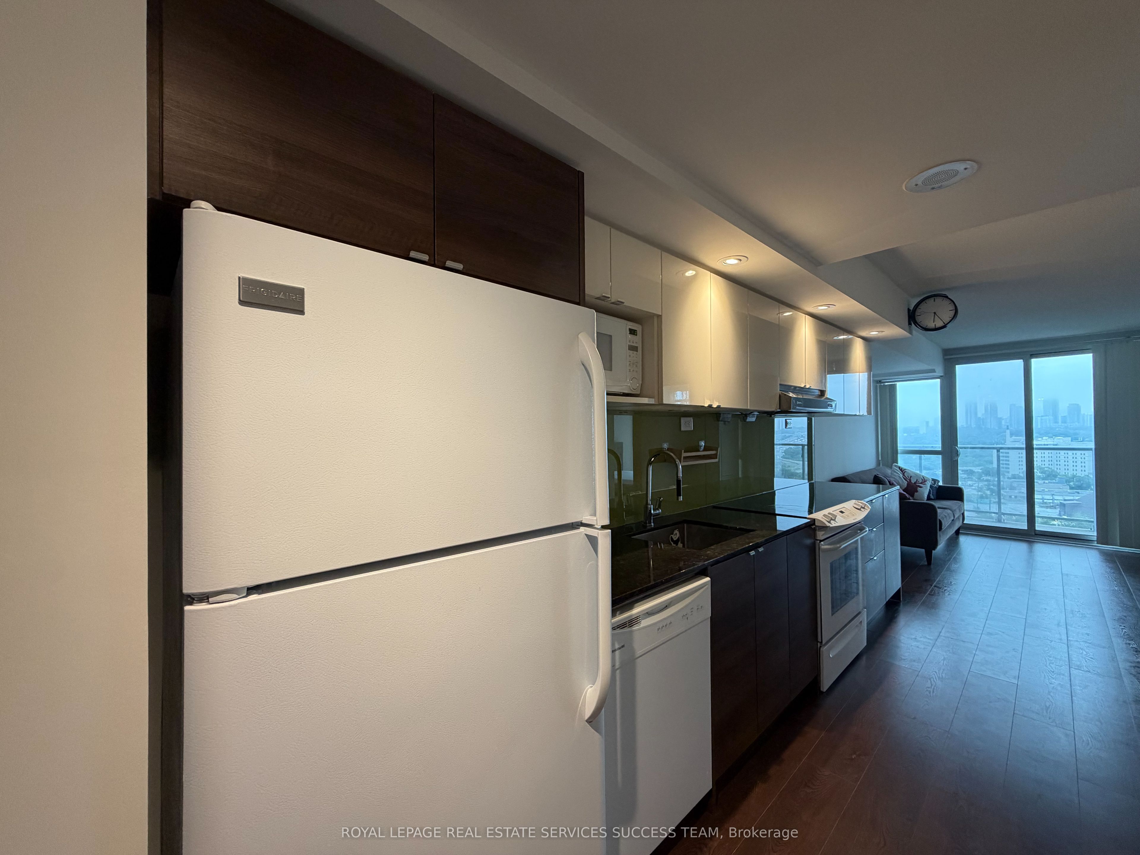 121 Mcmahon Drive 1705, Toronto, ON M2K 2X9 photo 5
