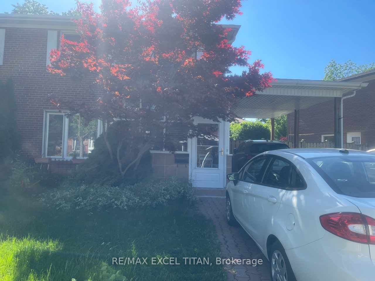 35 Cairnside Crescent, Toronto, ON M2J 3M9 photo 2