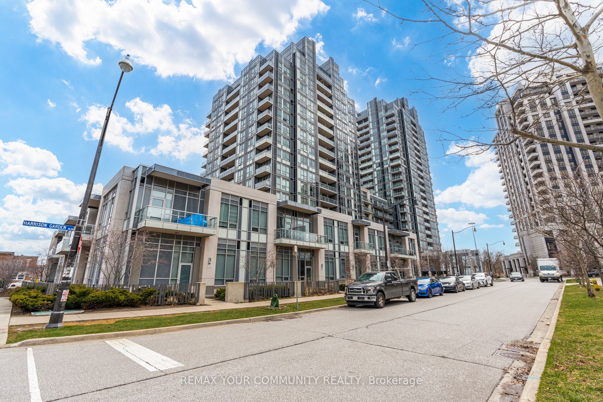 120 Harrison Garden Boulevard 1402, Toronto, ON M2N 0H1