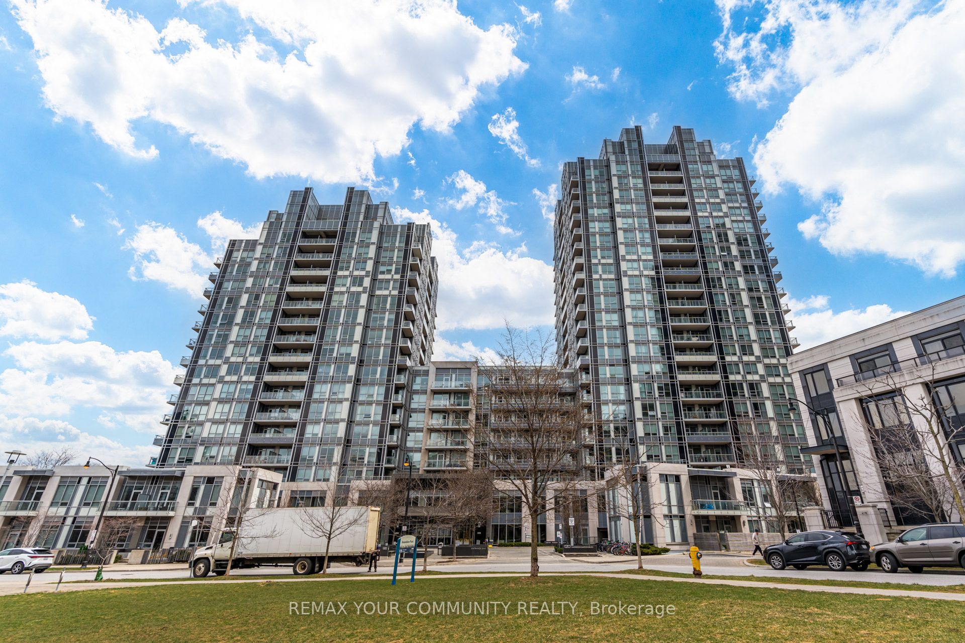 120 Harrison Garden Boulevard 1402, Toronto, ON M2N 0H1 photo 3