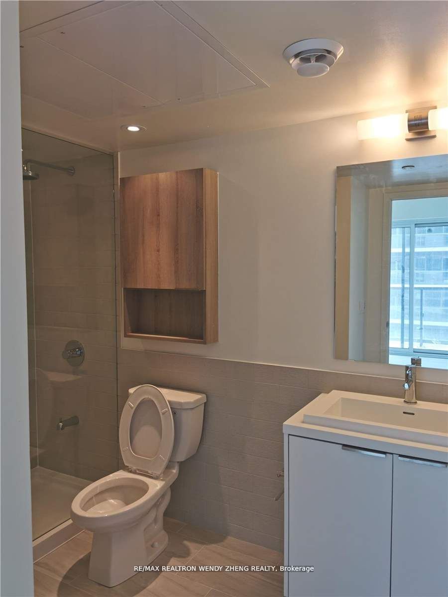 6 Sonic Way 2507, Toronto, ON M3C 0P1 photo 5