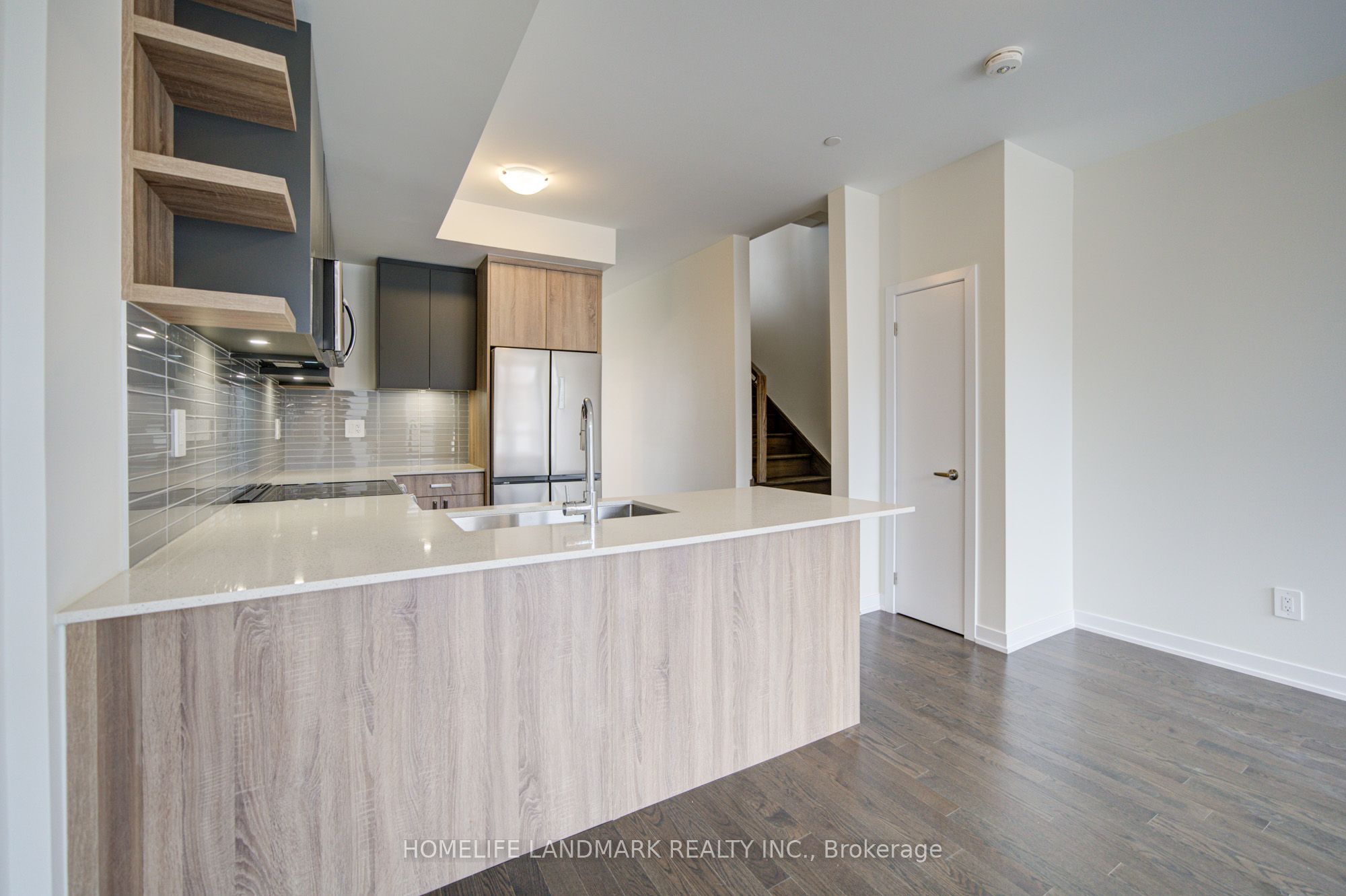 426 New Lawrence Heights Way Boulevard, Toronto, ON M6A 0E6 photo 4