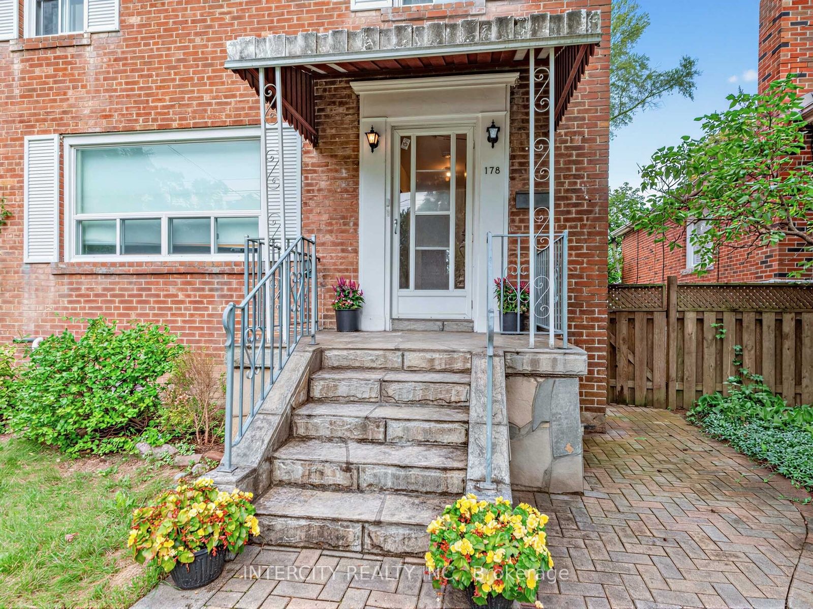 178 Bogert Avenue, Toronto, ON M2N 1K9 photo 3