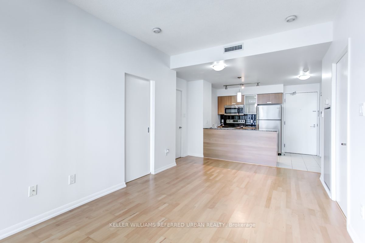 38 Grenville Street 3109, Toronto, ON M4Y 1A5 photo 5