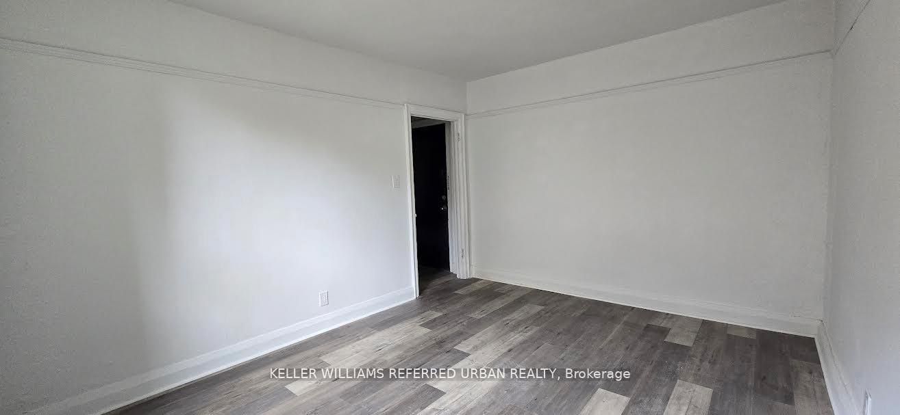 137 Eglinton Avenue W 20, Toronto, ON M4R 1A5