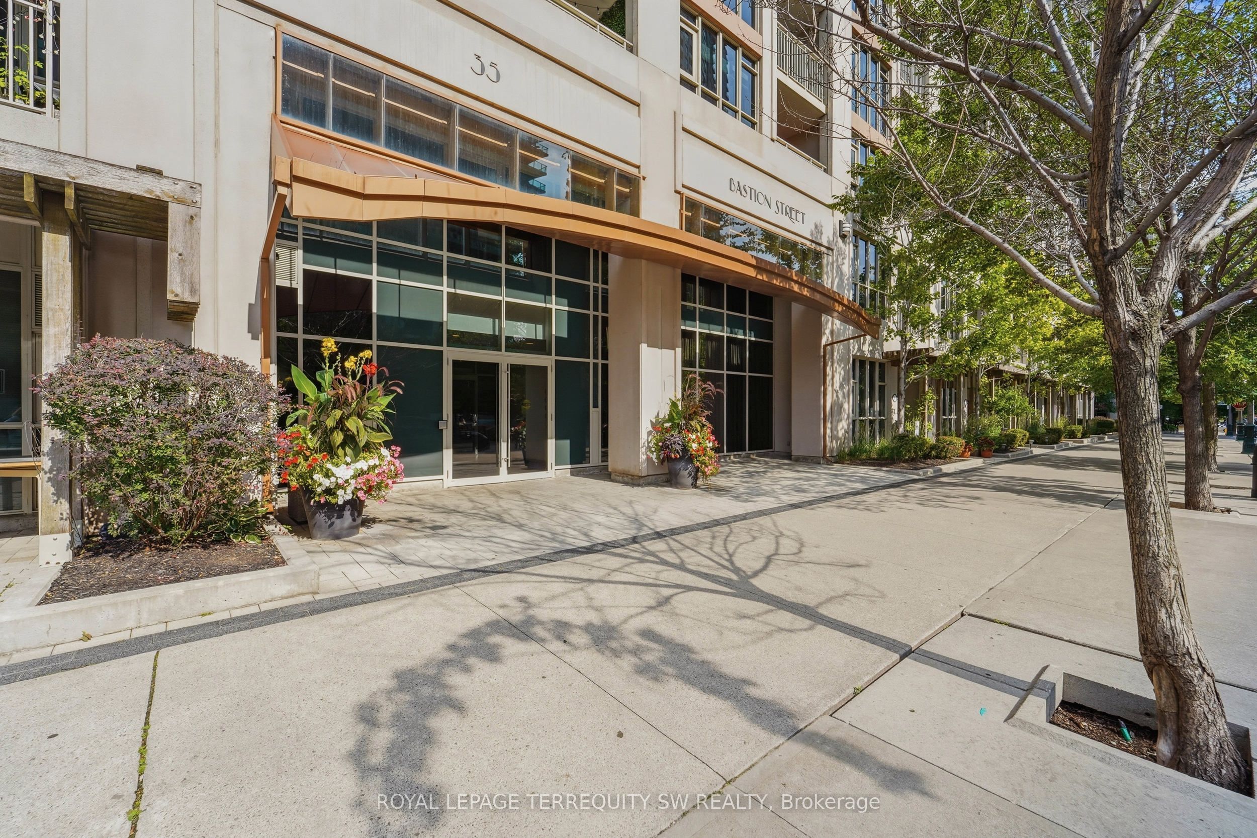 35 Bastion Street 513, Toronto, ON M5V 0C2 photo 3