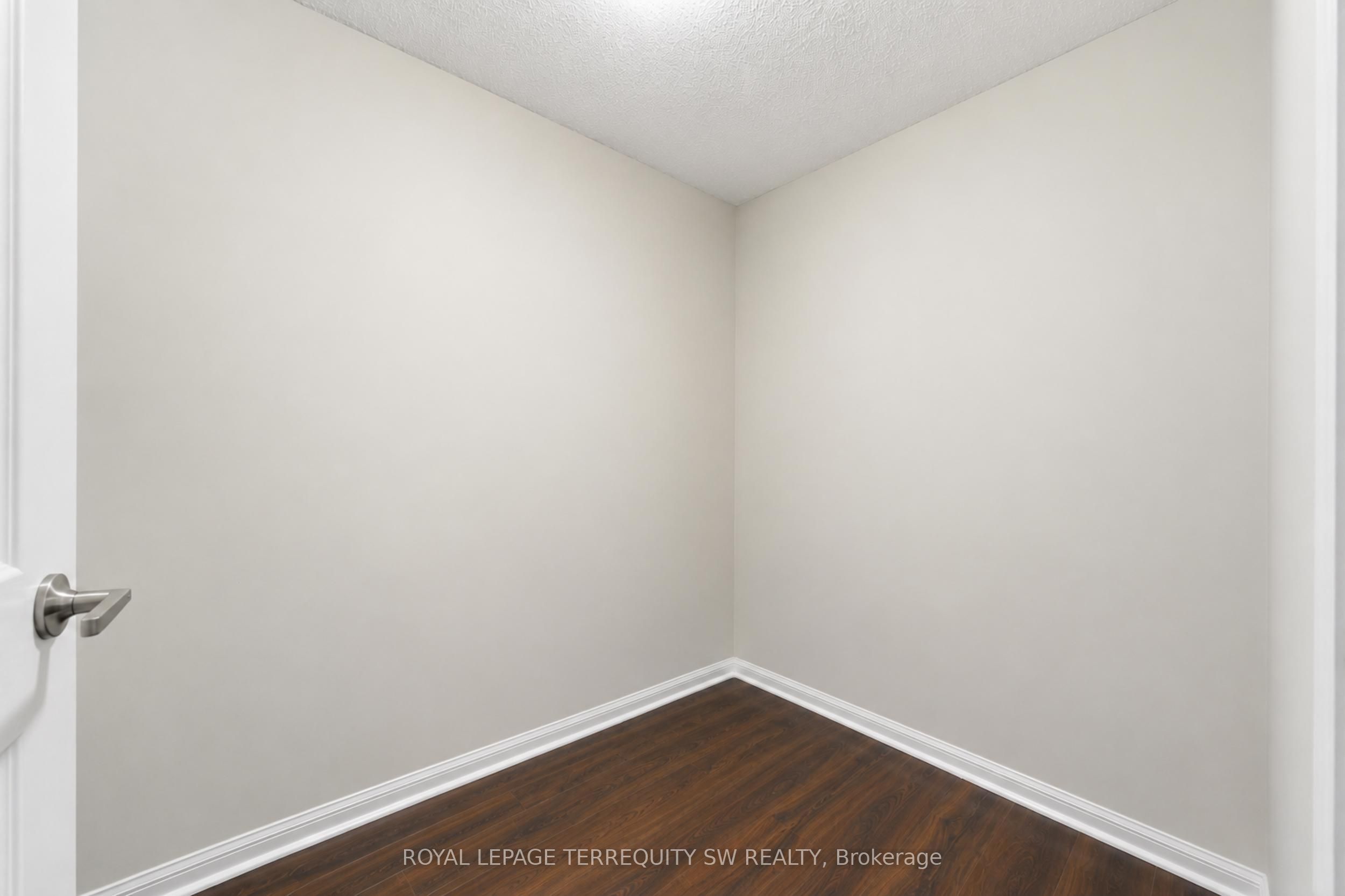 35 Bastion Street 513, Toronto, ON M5V 0C2 photo 5