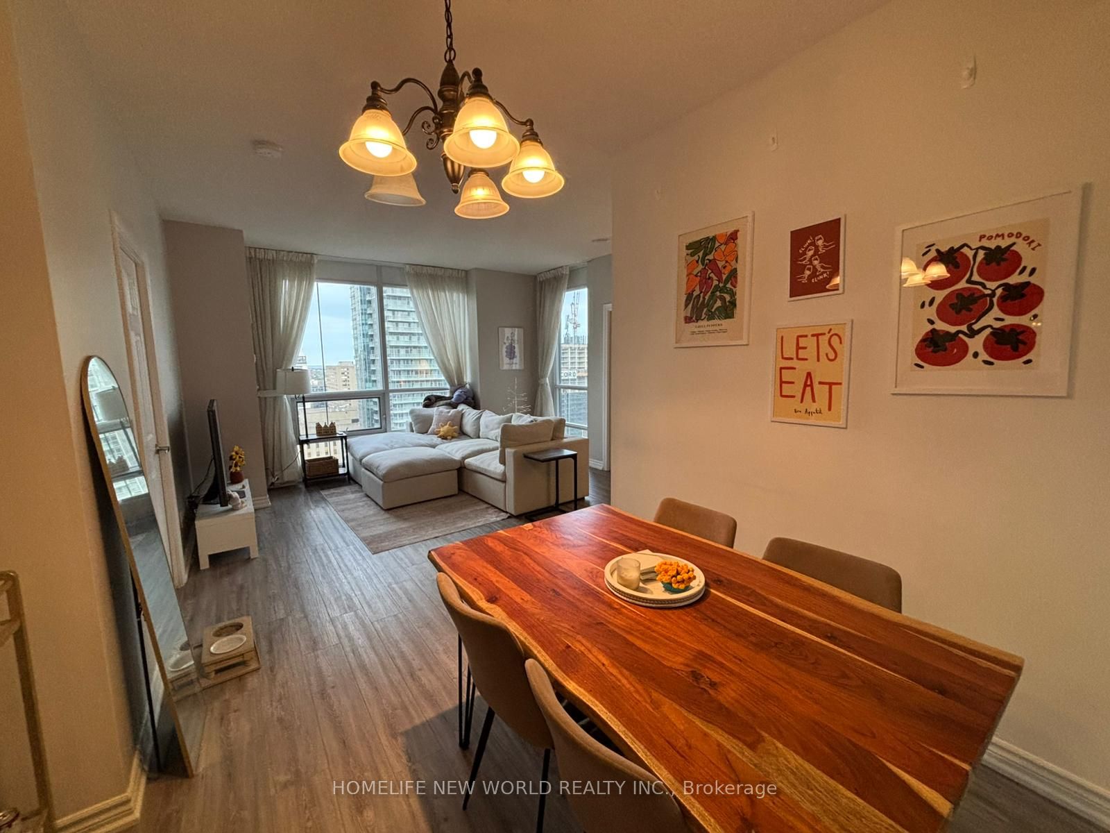 761 Bay Street 3305, Toronto, ON M5G 2R2 photo 4