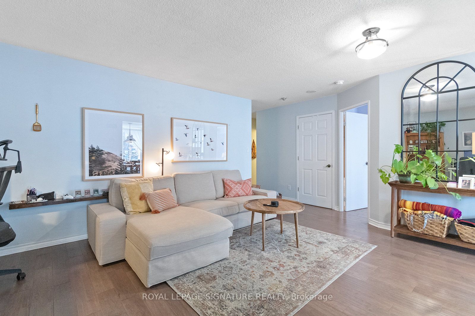 633 Bay Street 1013, Toronto, ON M5G 2G4 photo 4