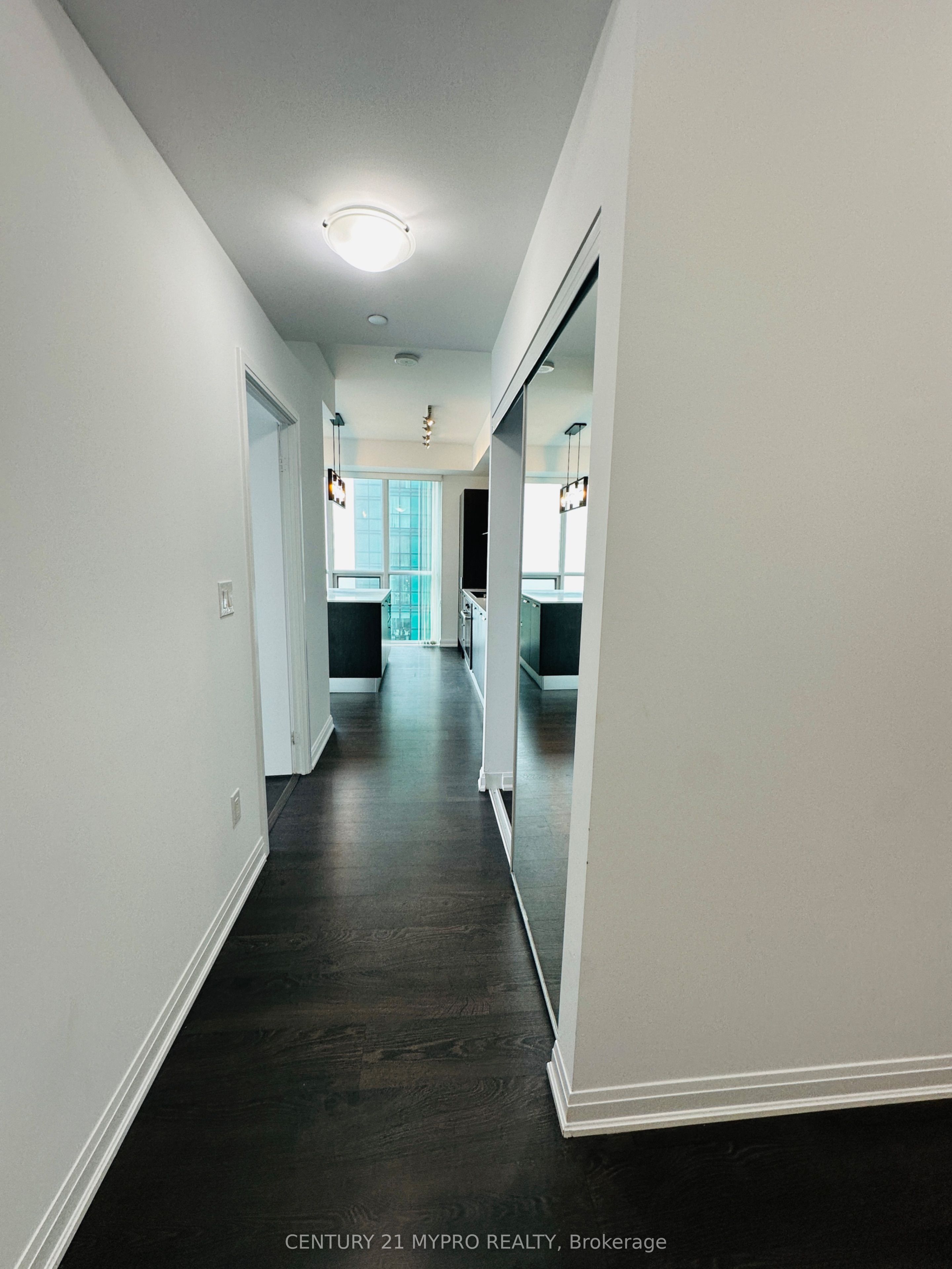 9 Bogert Avenue 2803, Toronto, ON M2N 0H3 photo 3